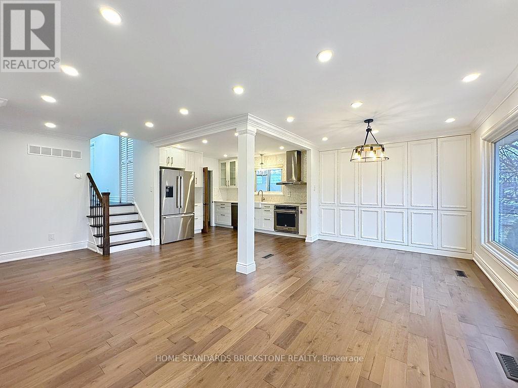 1360 GLEN RUTLEY CIRCLE, Mississauga (Applewood), Ontario
