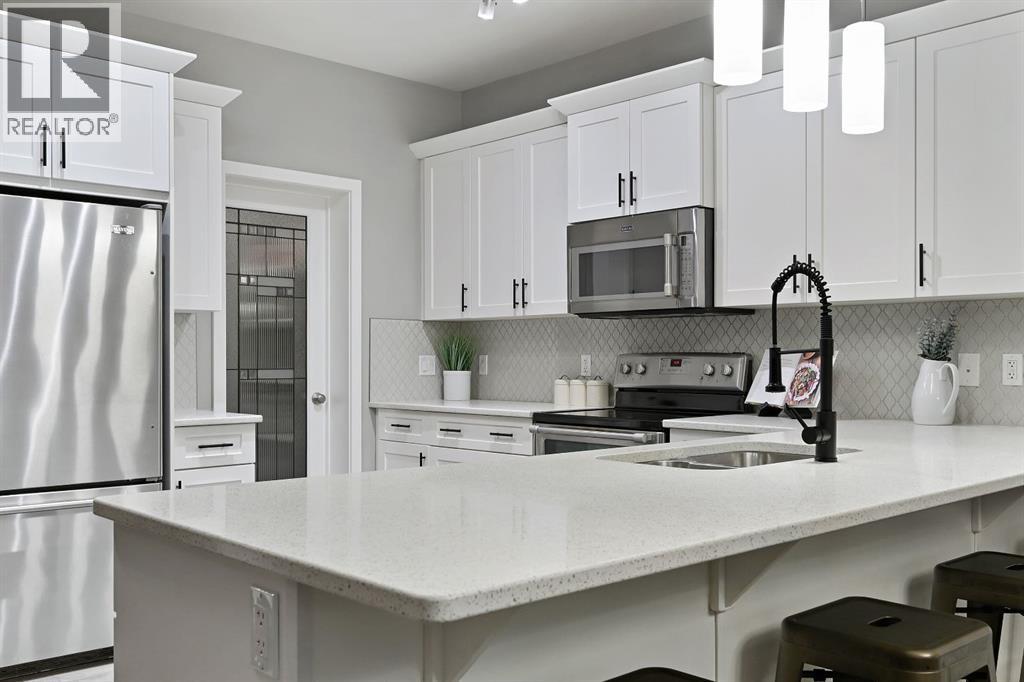 
          2254 Bayside Road Southwest
            <br/>
            <span>Airdrie</span>
            , 
            <span>AB</span>
             <span>T4B3W6</span>
         - Photo 17