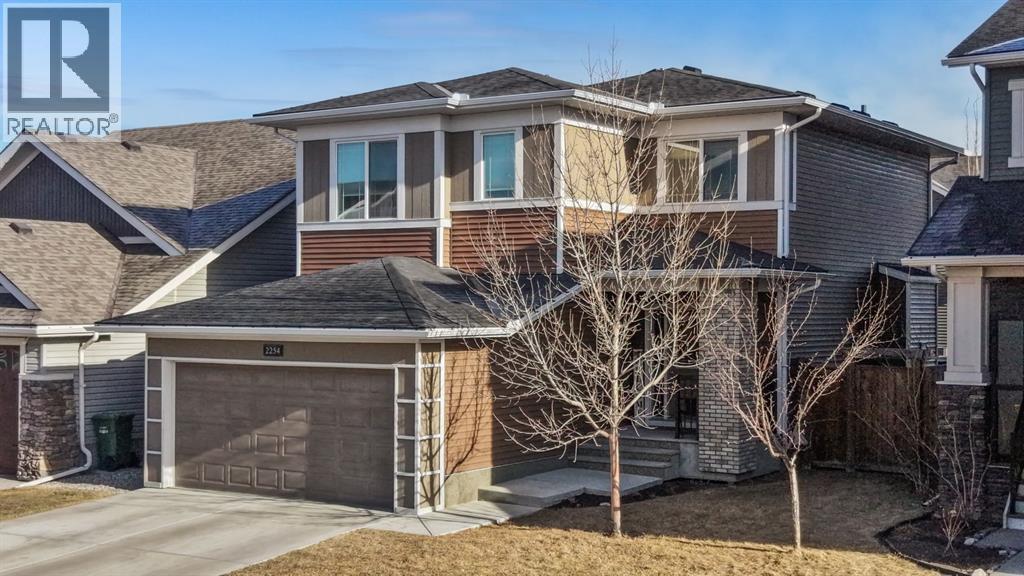 
          2254 Bayside Road Southwest
            <br/>
            <span>Airdrie</span>
            , 
            <span>AB</span>
             <span>T4B3W6</span>
        