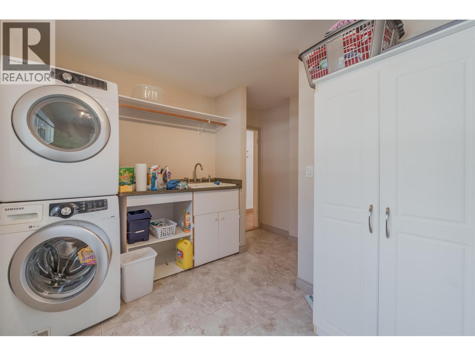 6410 FOX CRESCENT, Lone Butte