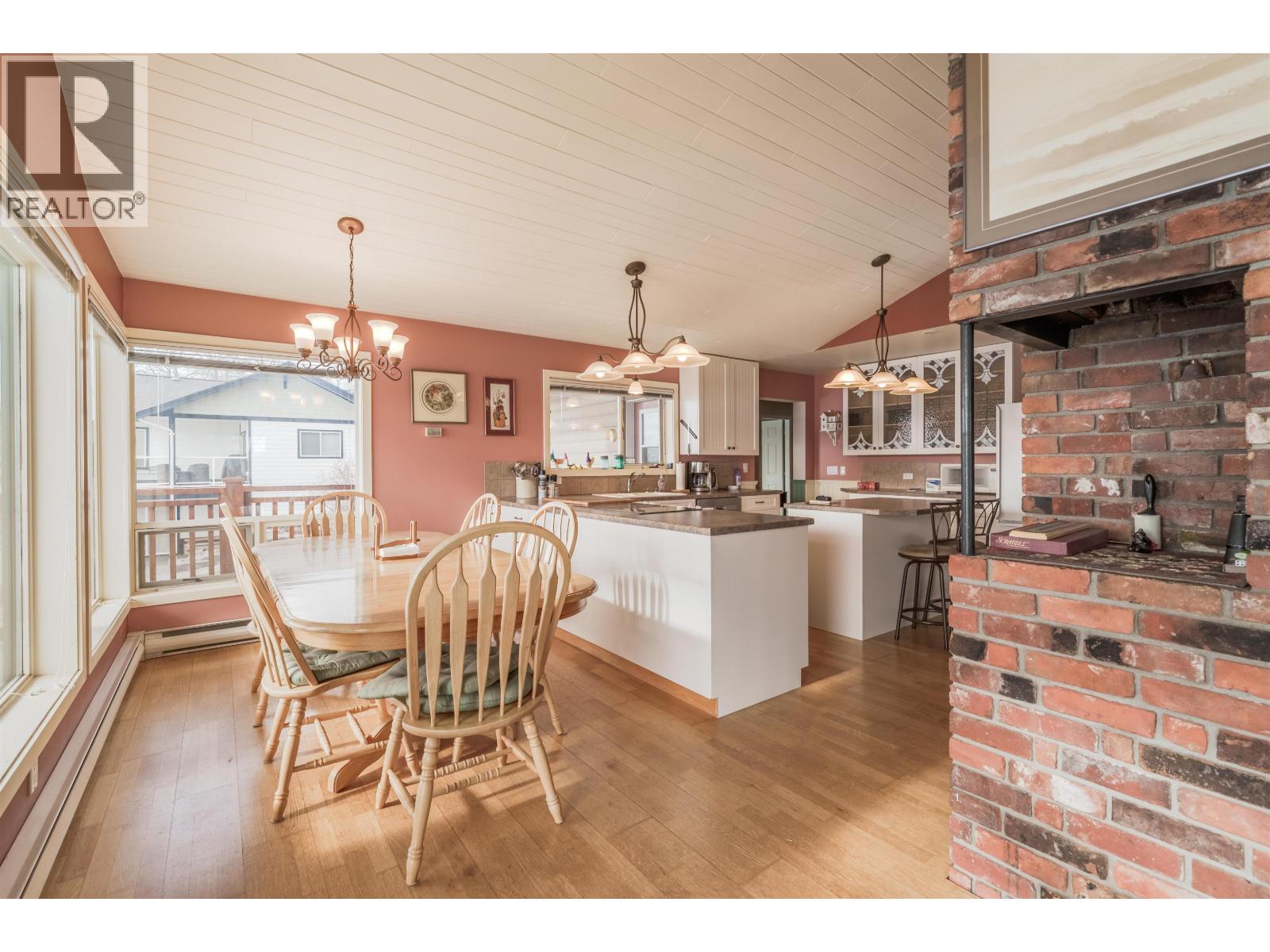 6410 FOX CRESCENT, Lone Butte