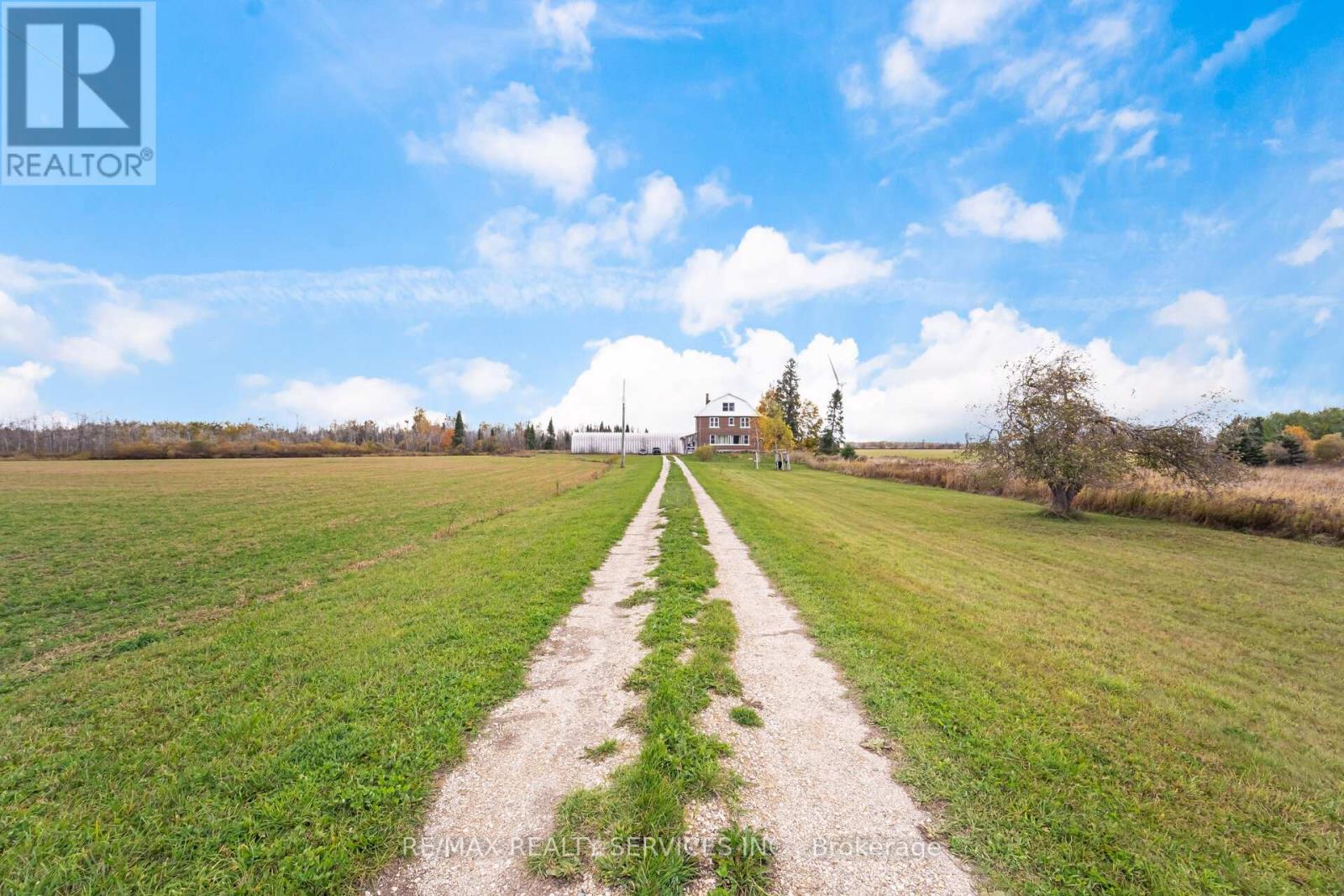 764059 240 SIDE ROAD - 13