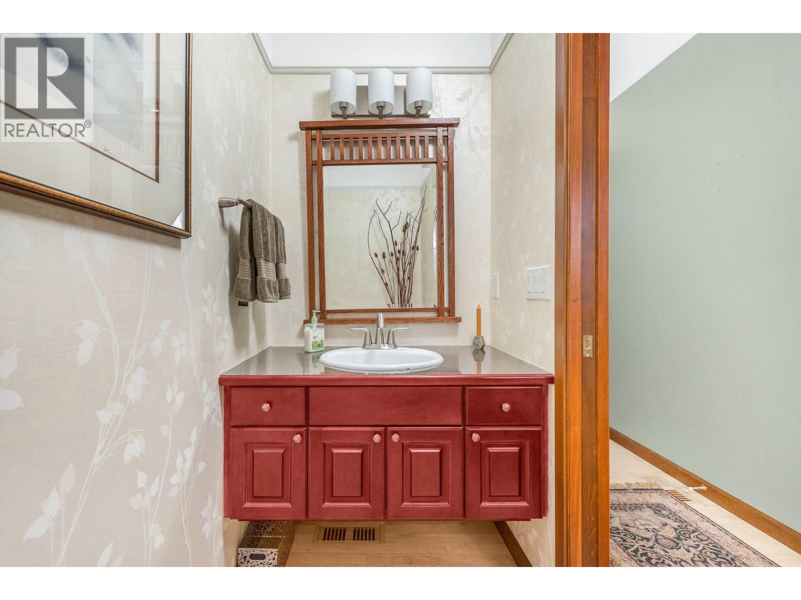 17211 Thomson Road Unit# 6, Lake Country