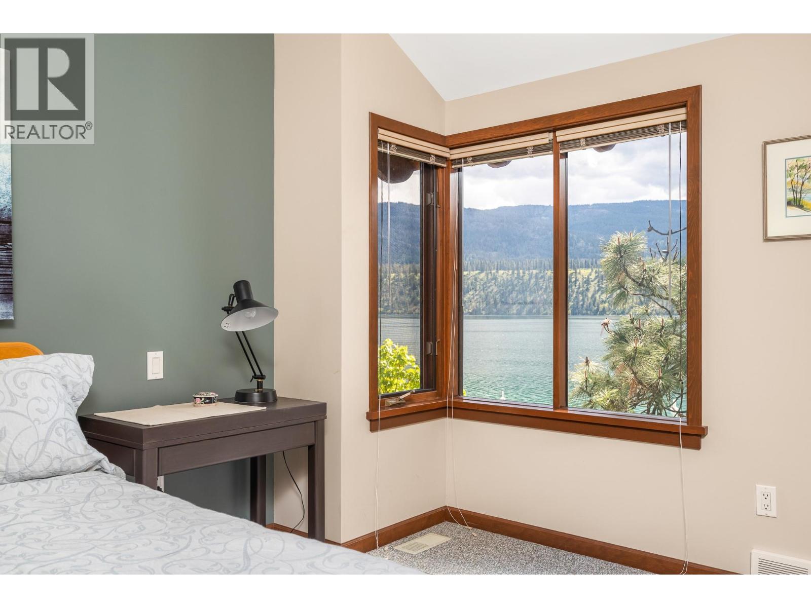 17211 Thomson Road Unit# 6, Lake Country