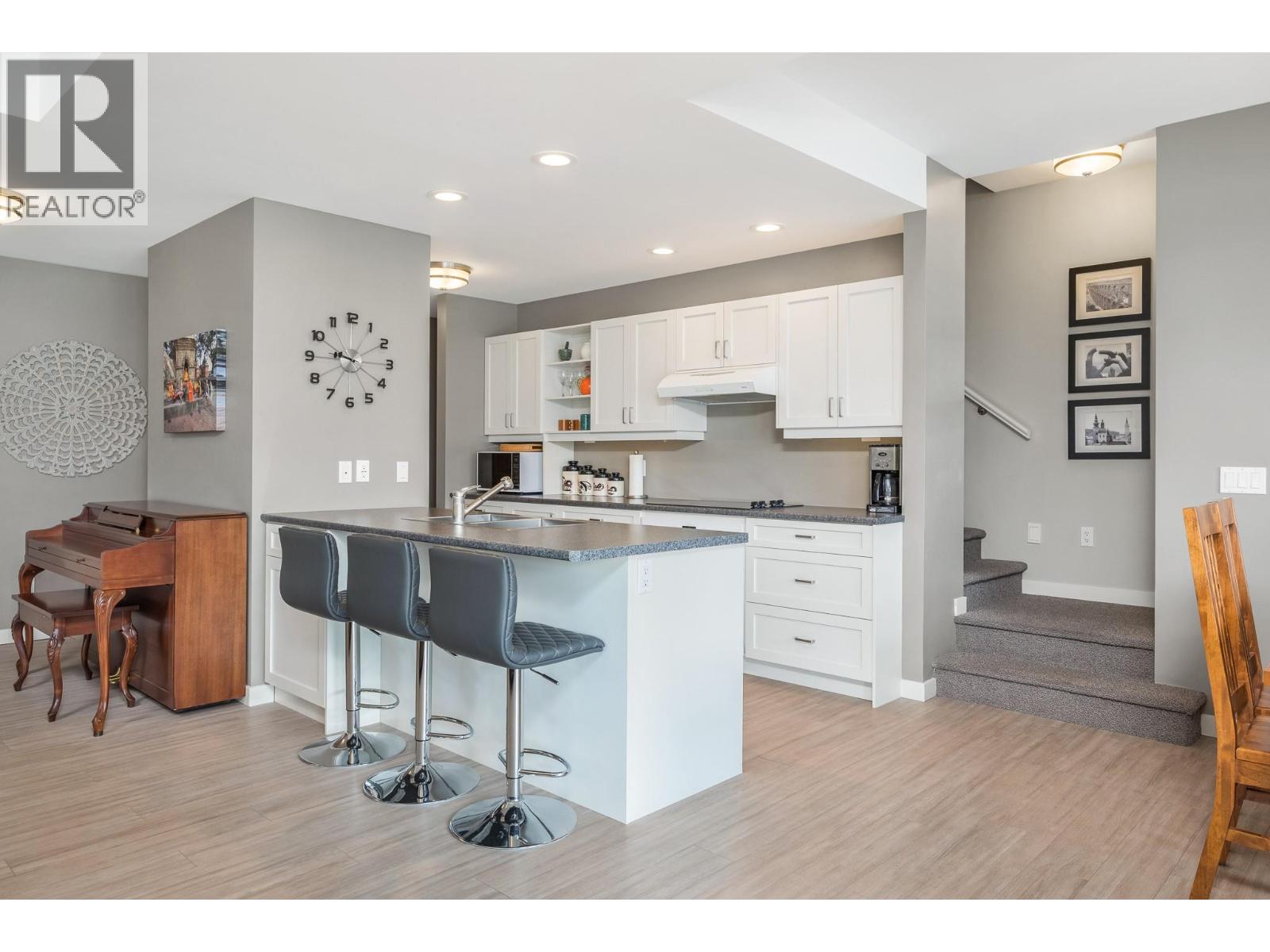 17211 Thomson Road Unit# 6, Lake Country