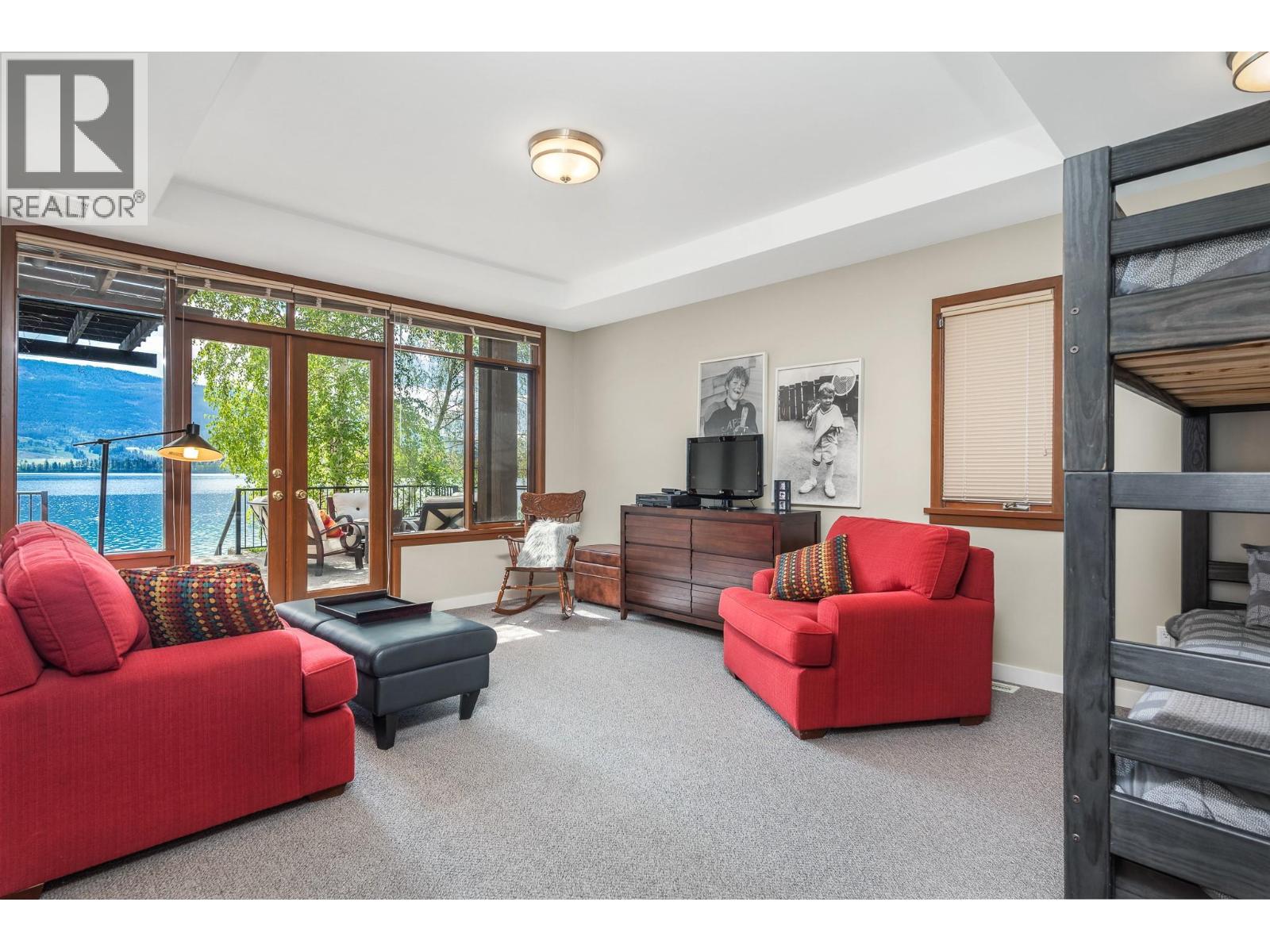 17211 Thomson Road Unit# 6, Lake Country