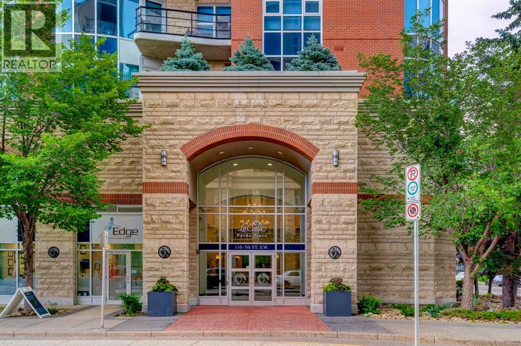 Single Family House for Sale in    Street SW Eau Claire Calgary 