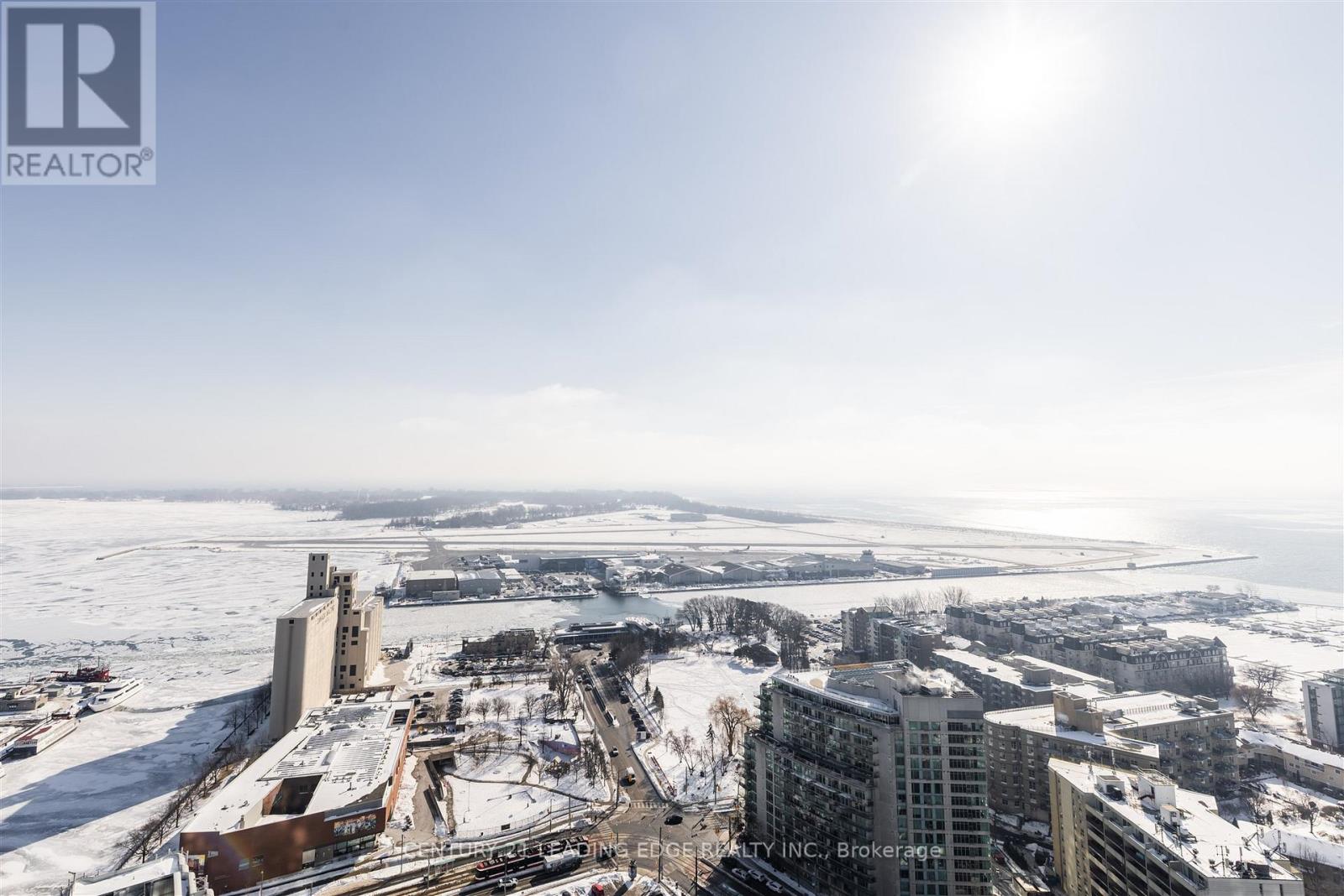 Listing photo of 3902 - 17 BATHURST STREET