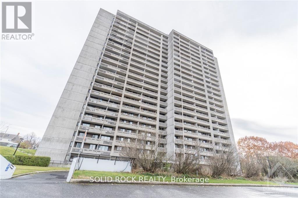 #309 415 GREENVIEW AVENUE - 1