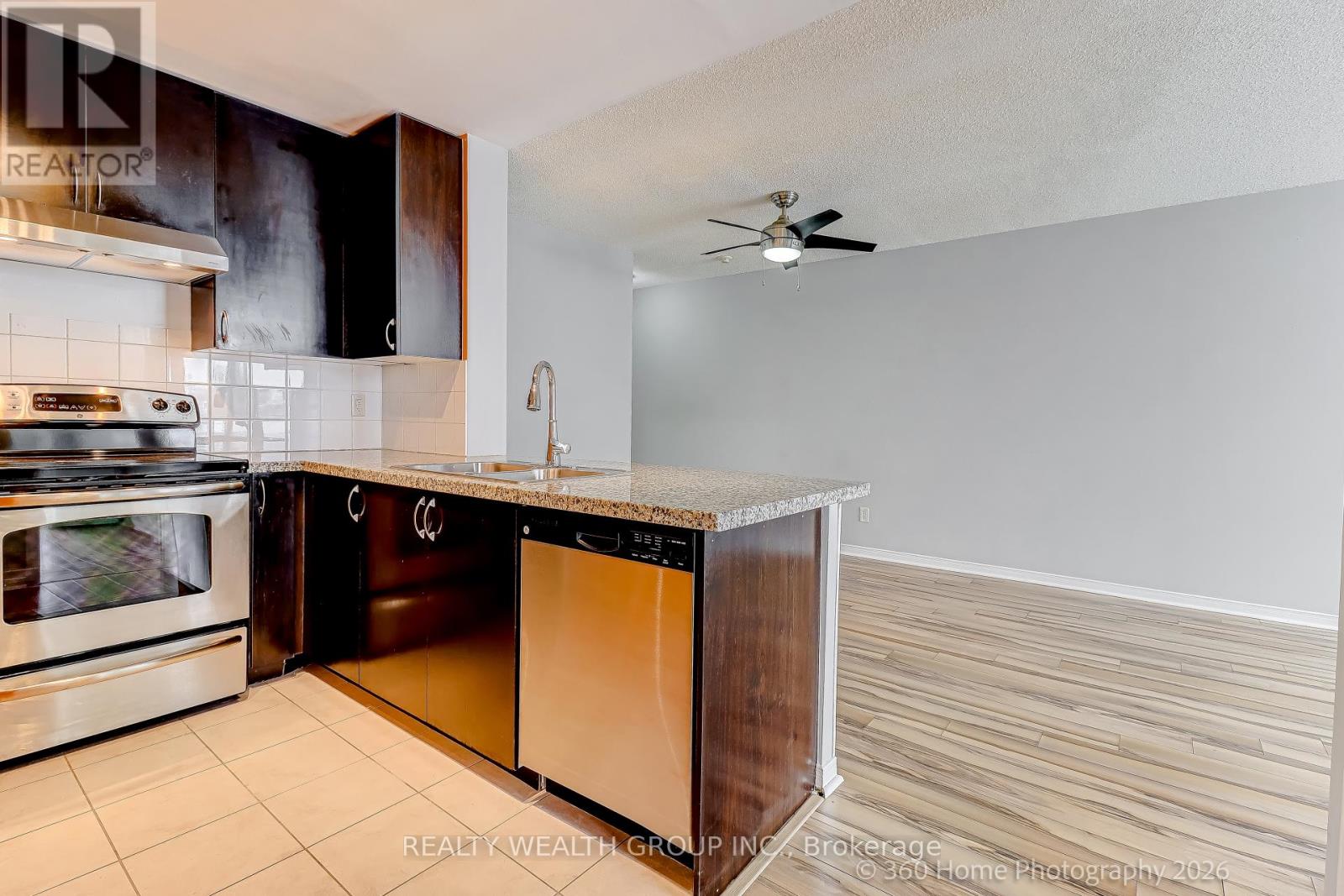#111 4900 GLEN ERIN DRIVE - 14
