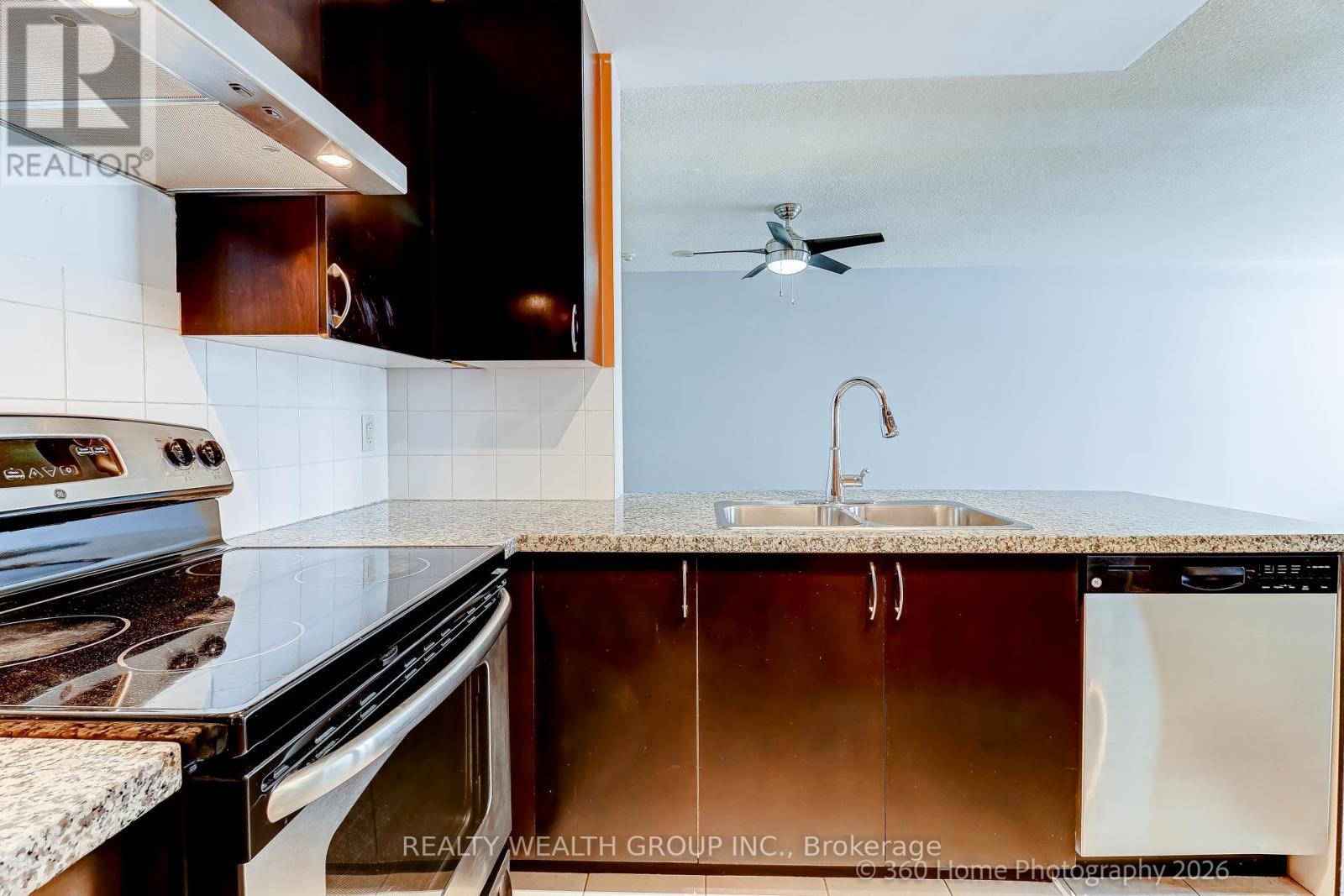 #111 4900 GLEN ERIN DRIVE - 15