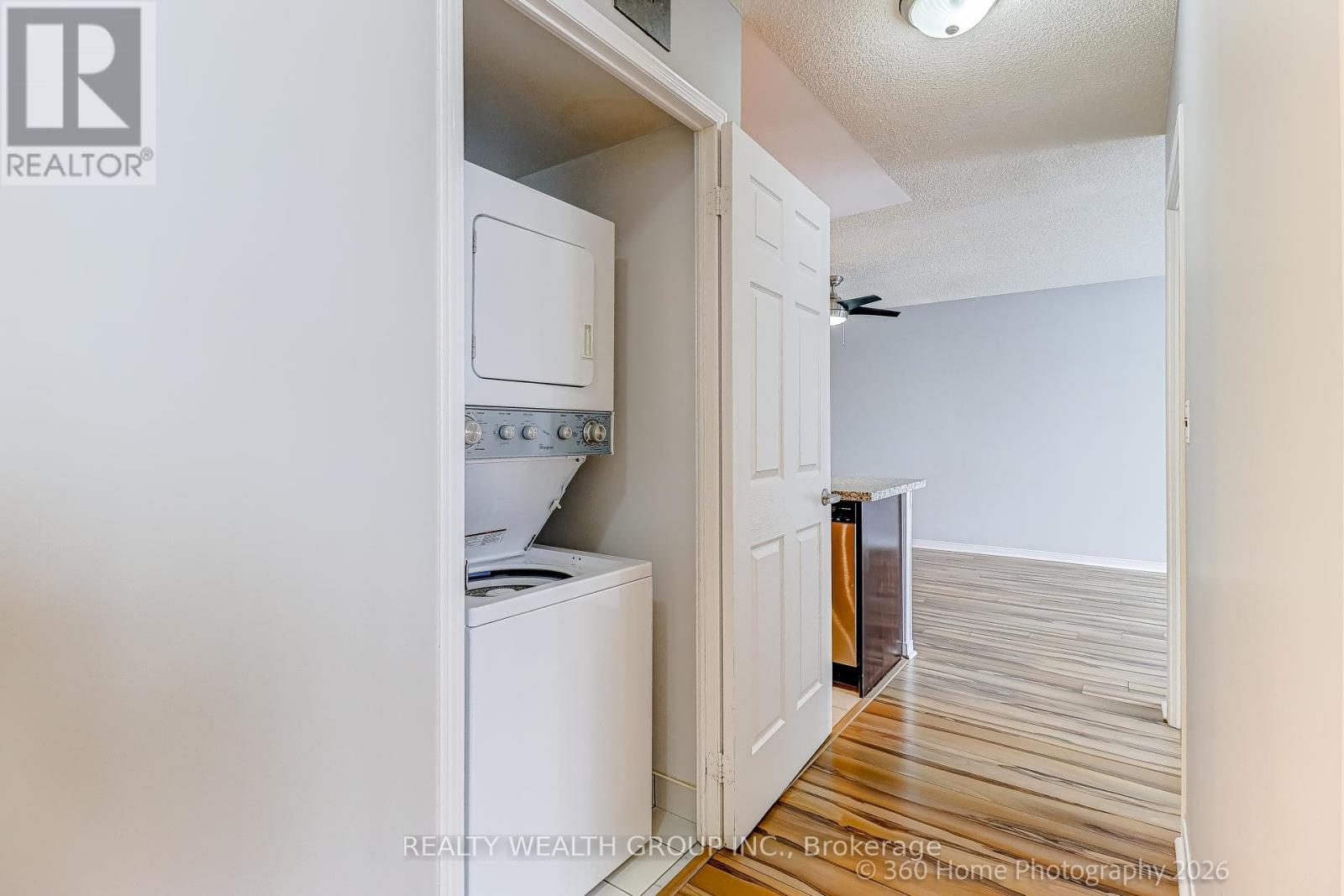 #111 4900 GLEN ERIN DRIVE - 21