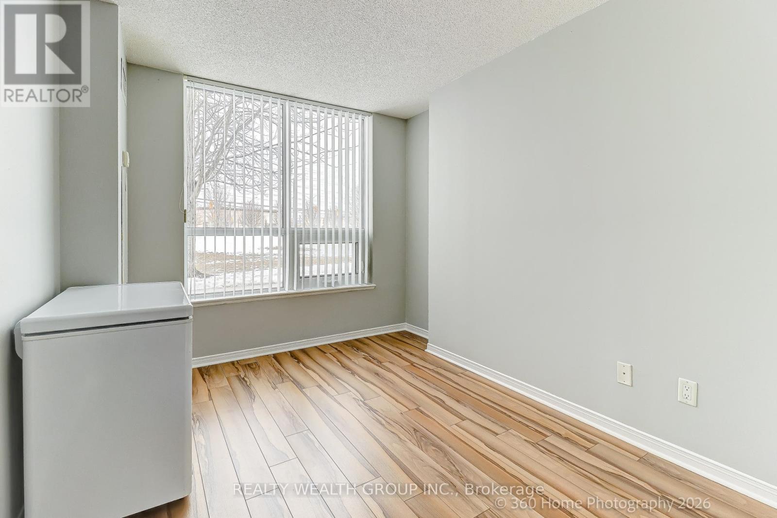 #111 4900 GLEN ERIN DRIVE - 23