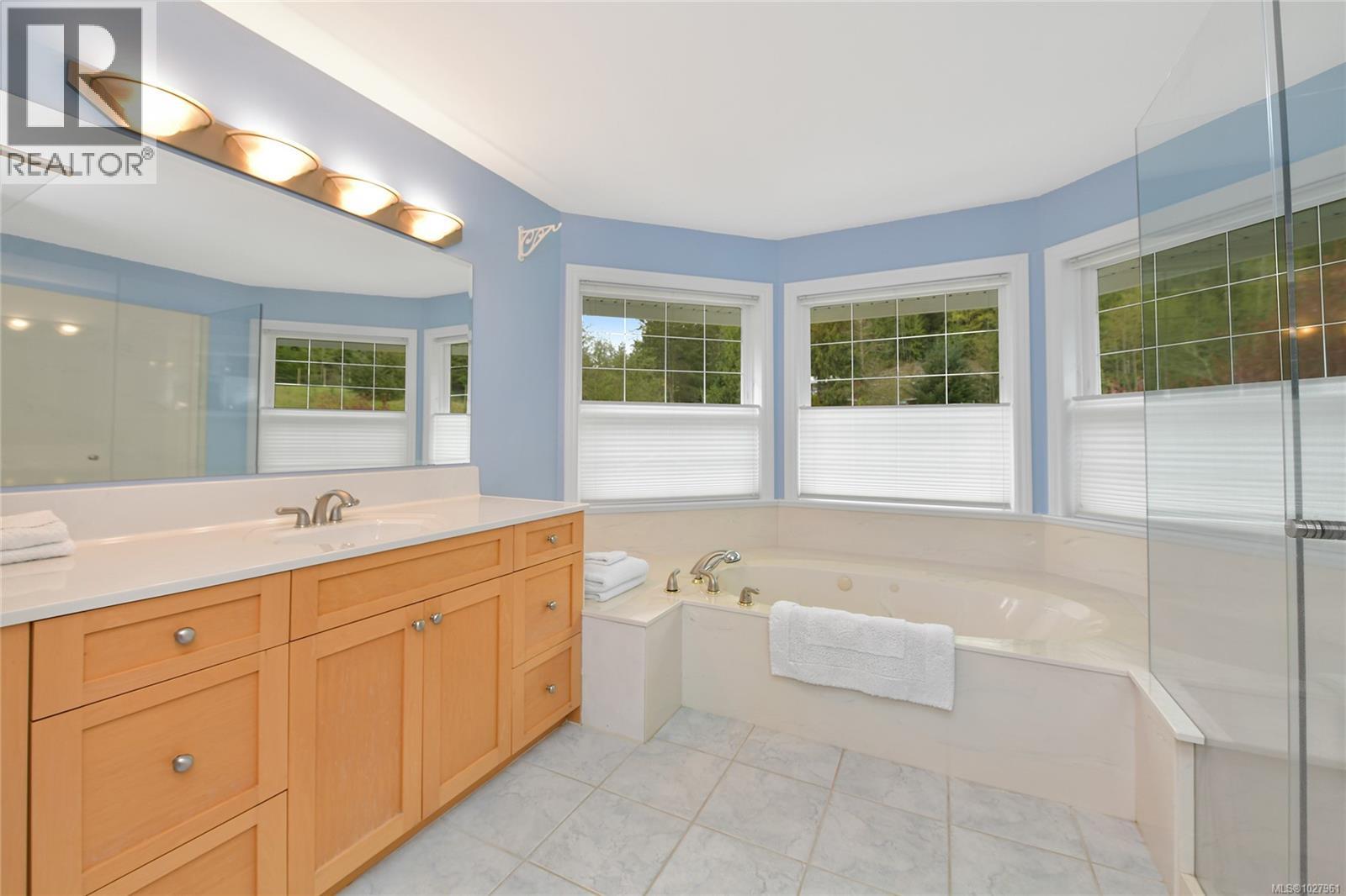  488 McKercher Road, Mayne Island