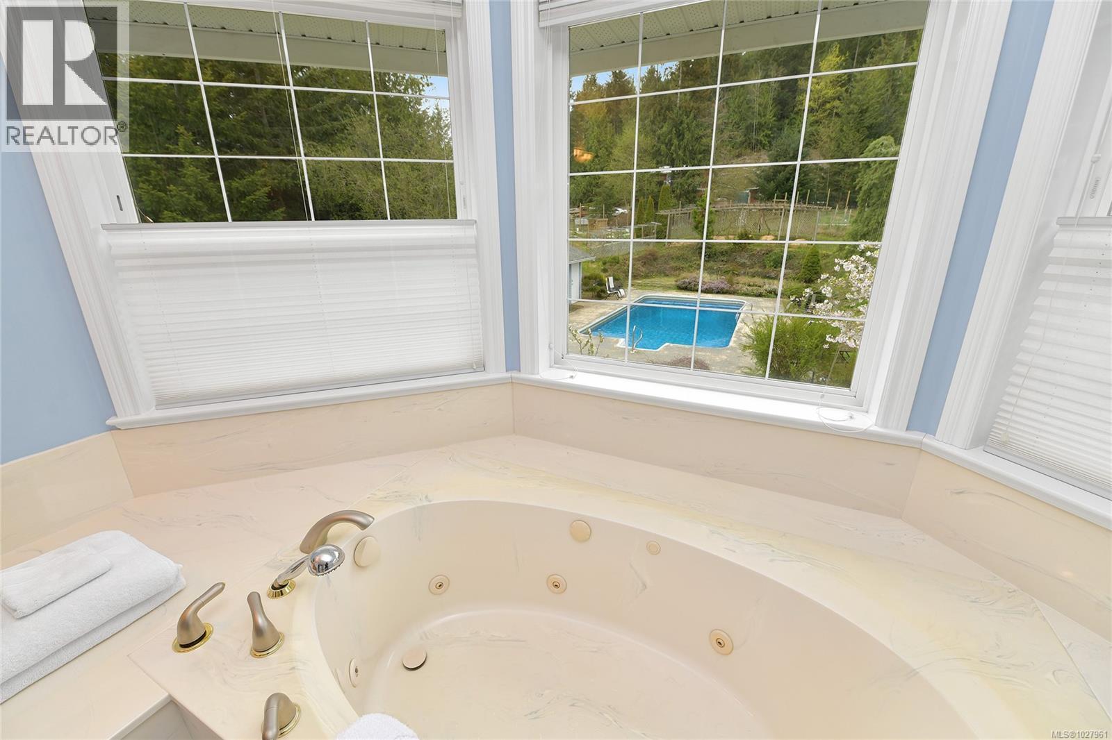  488 McKercher Road, Mayne Island