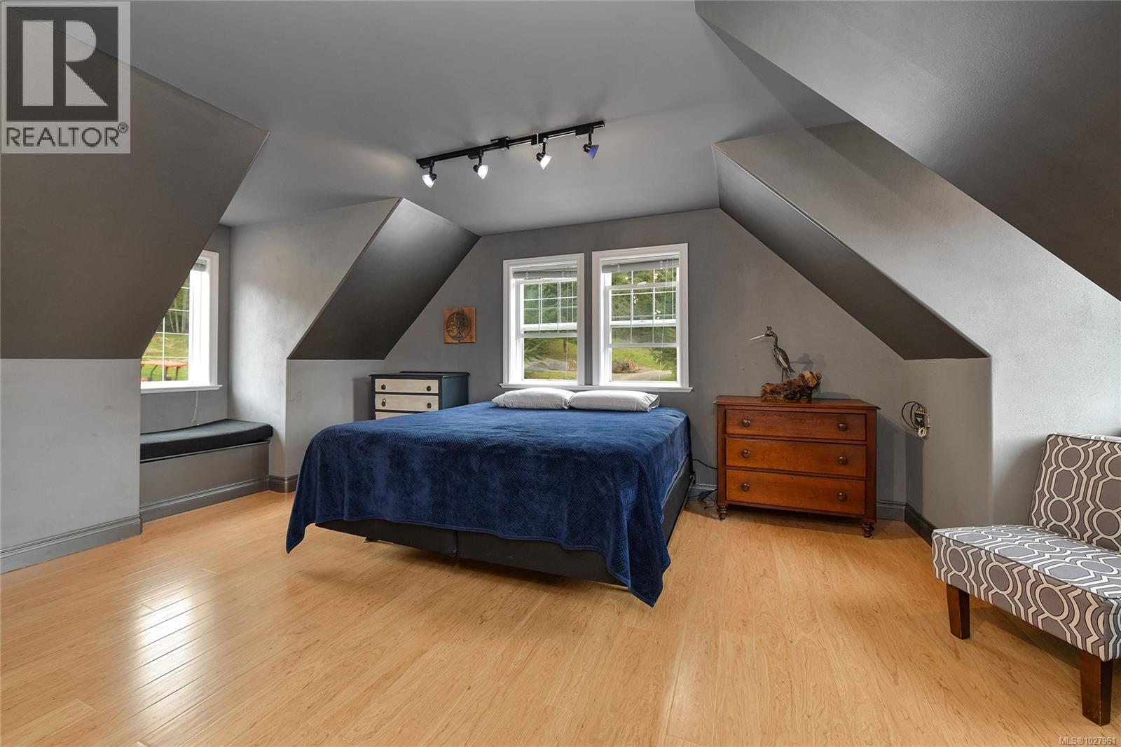  488 McKercher Road, Mayne Island