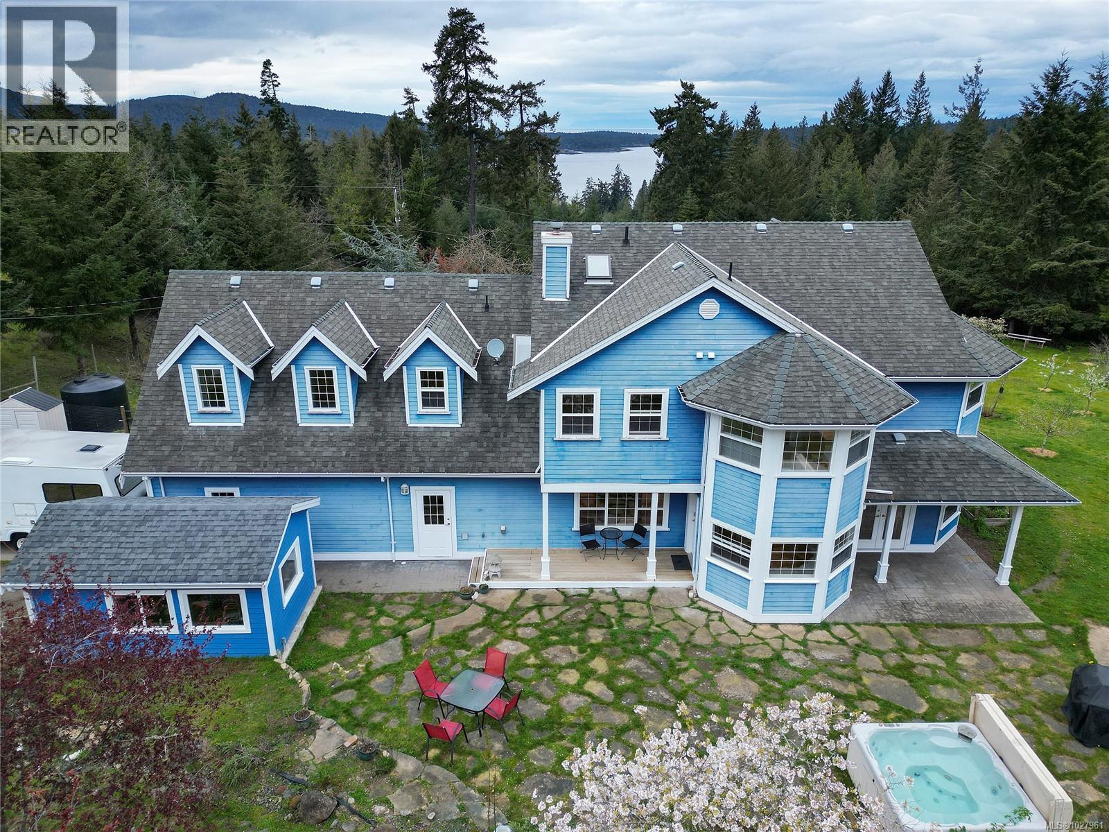  488 McKercher Road, Mayne Island