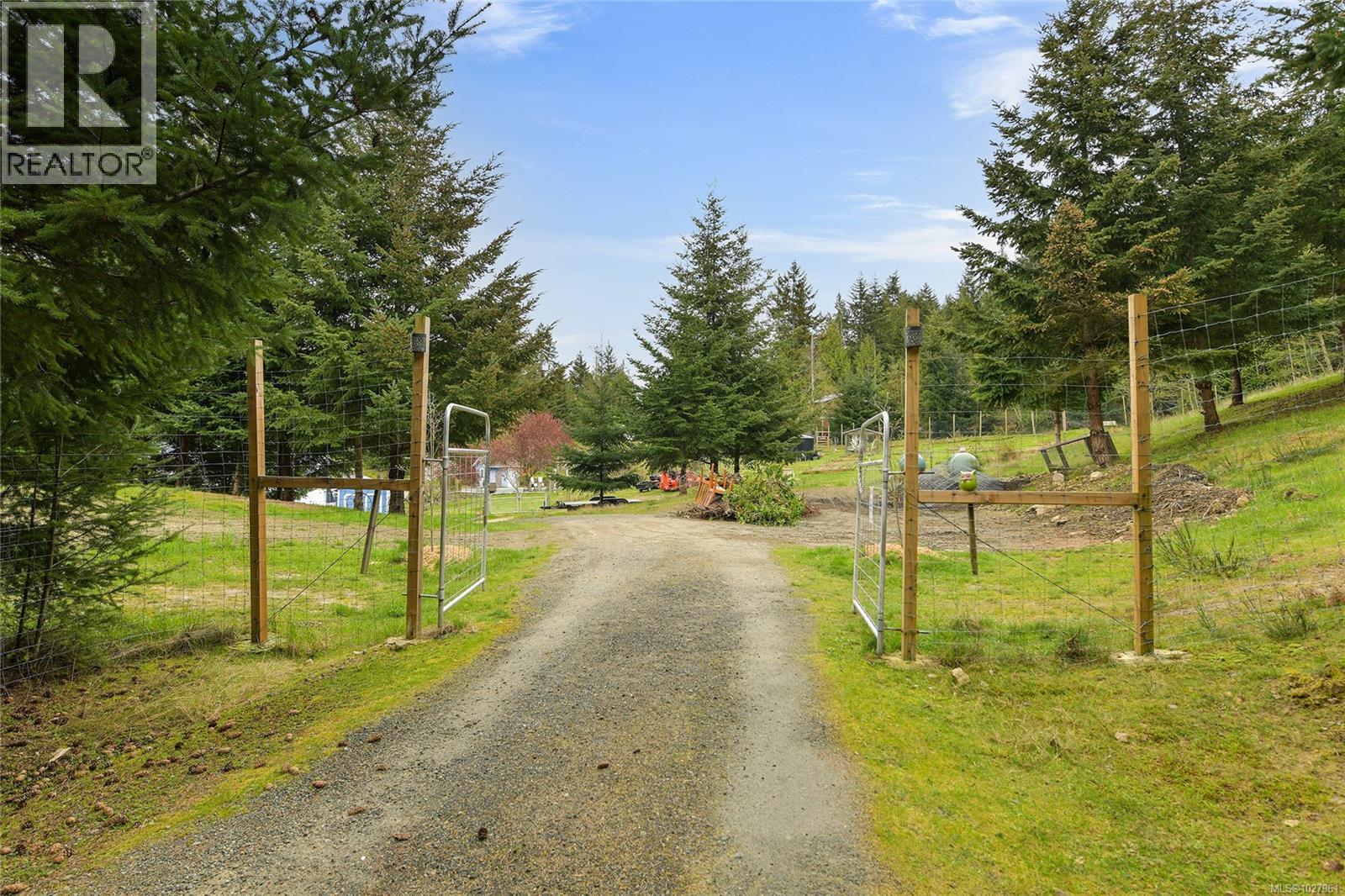  488 McKercher Road, Mayne Island