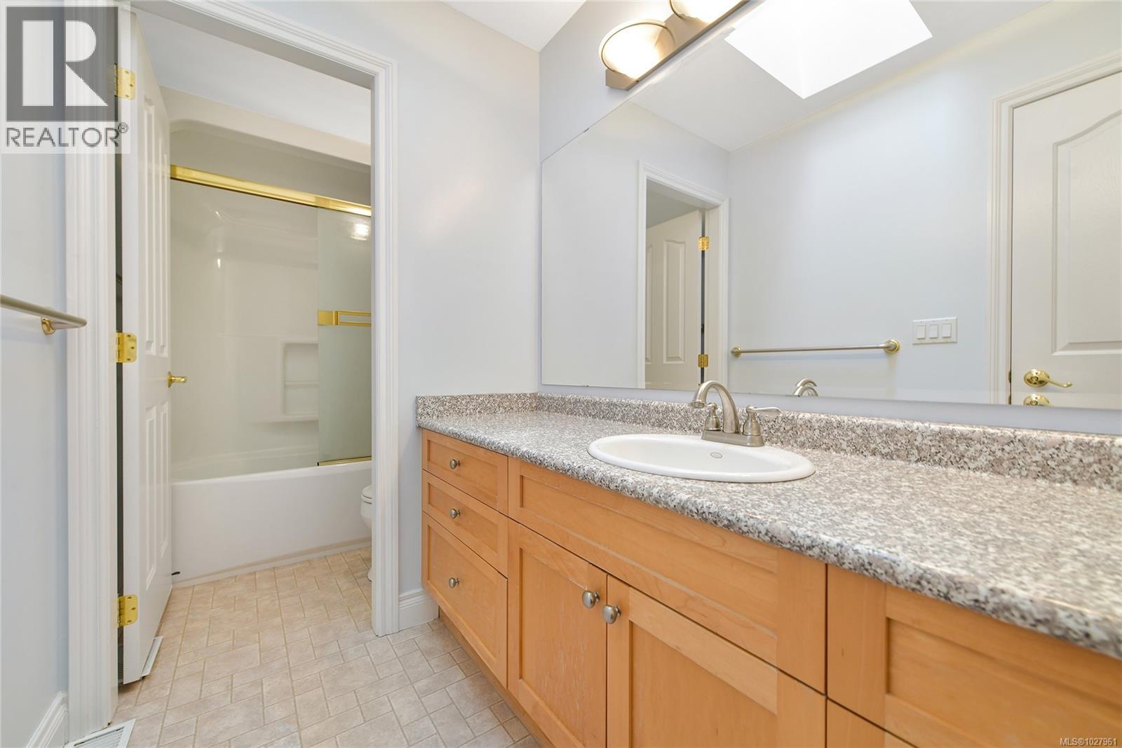  488 McKercher Road, Mayne Island