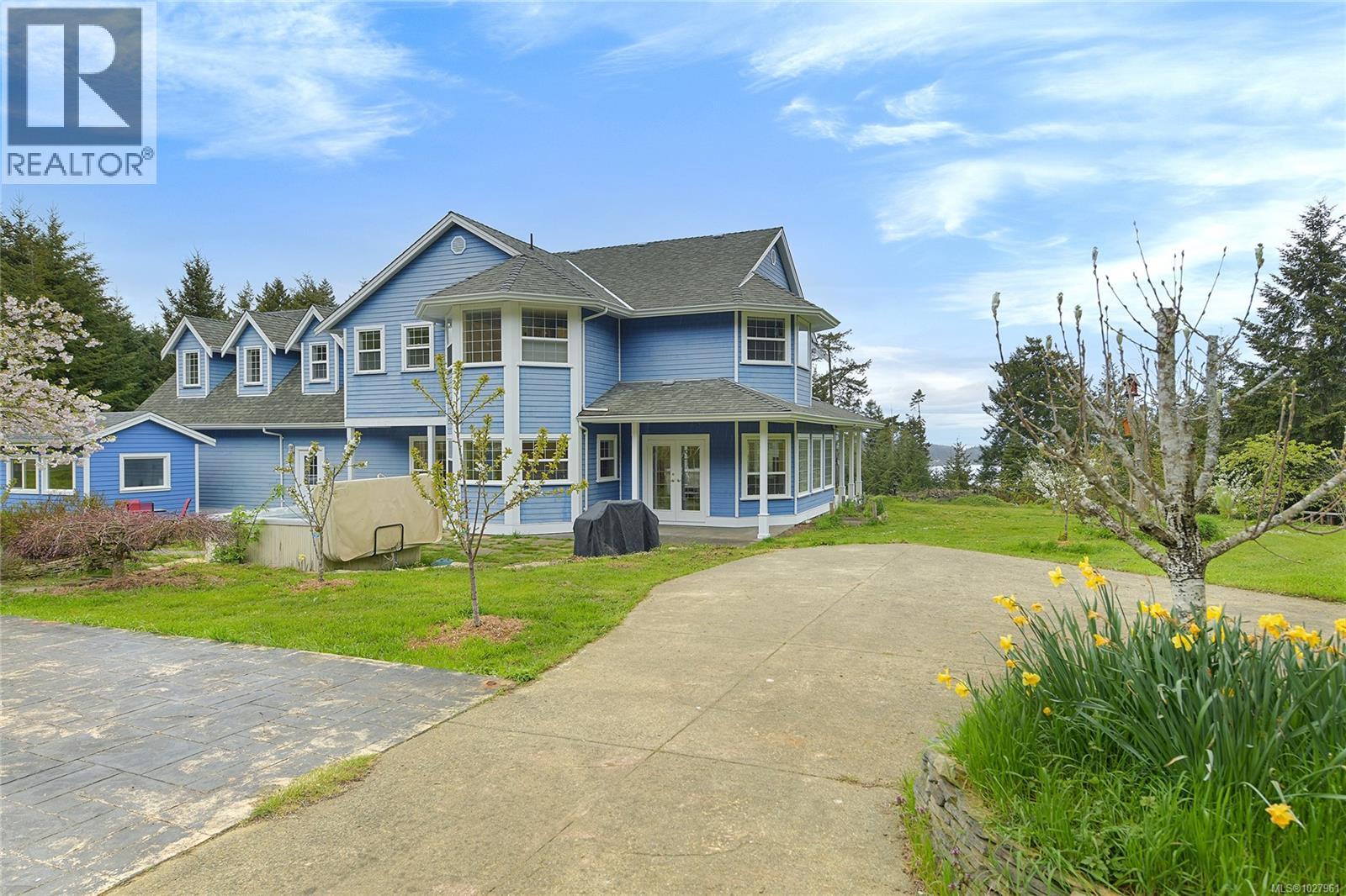  488 McKercher Road, Mayne Island