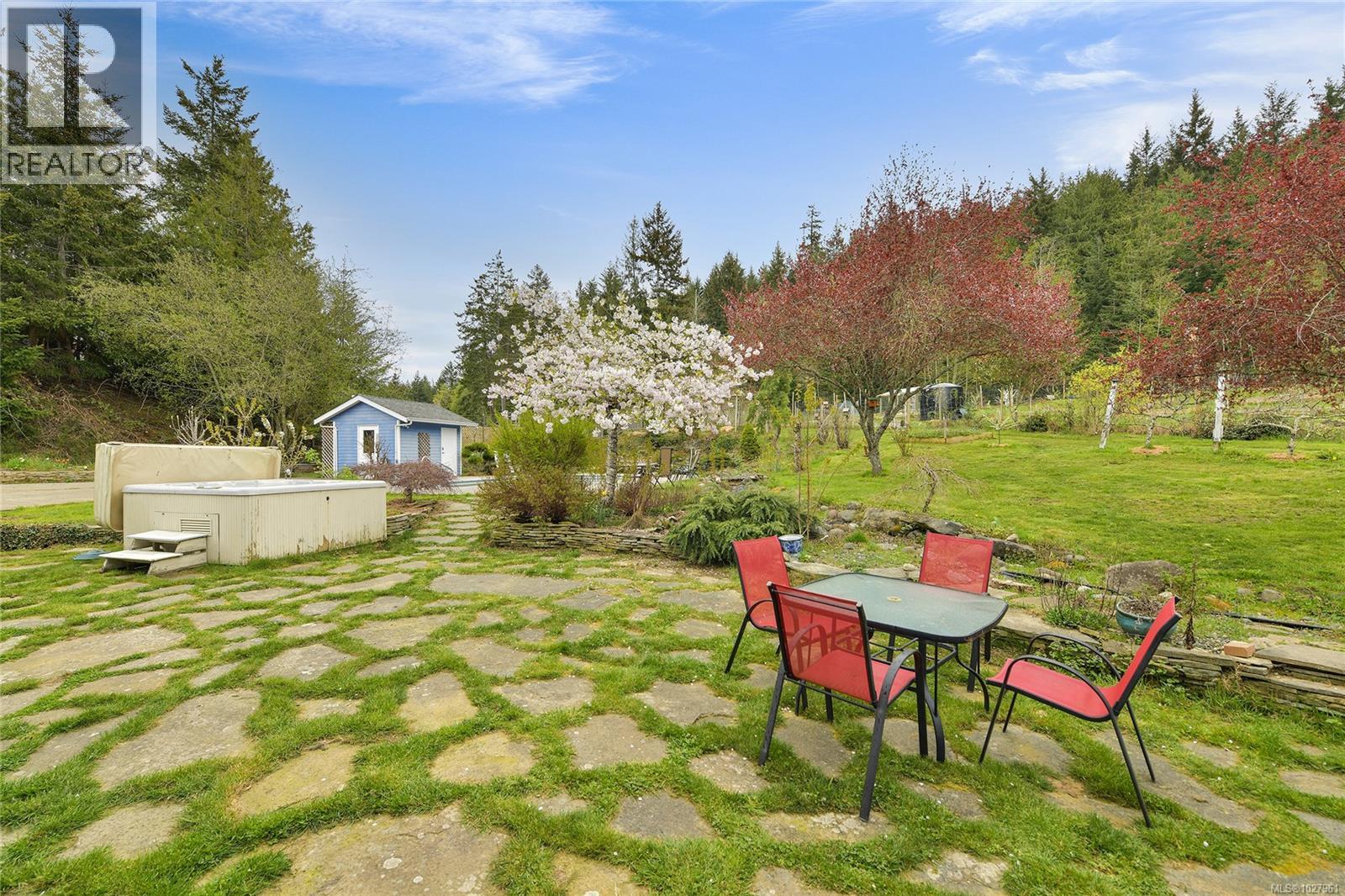  488 McKercher Road, Mayne Island