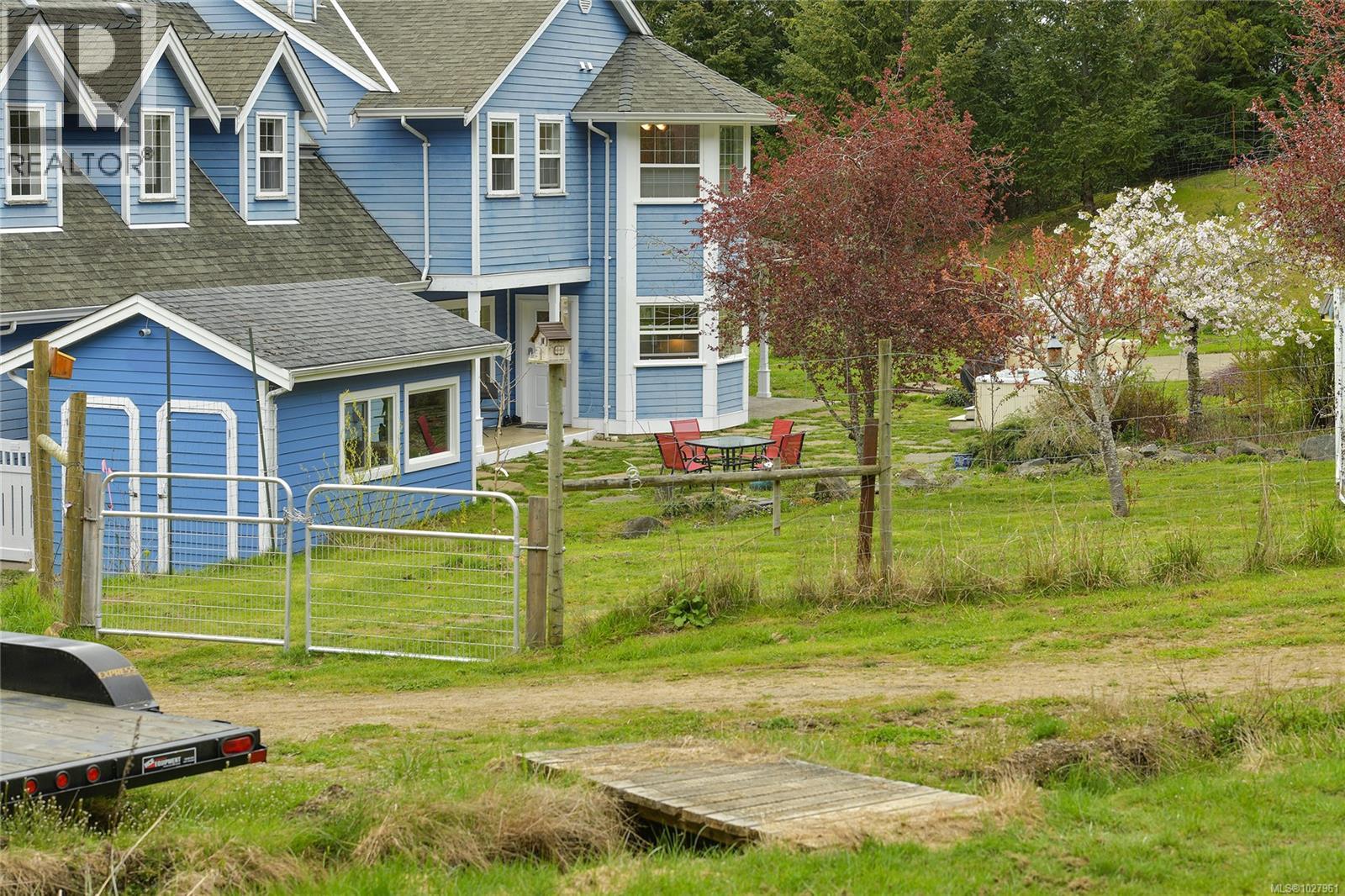  488 McKercher Road, Mayne Island