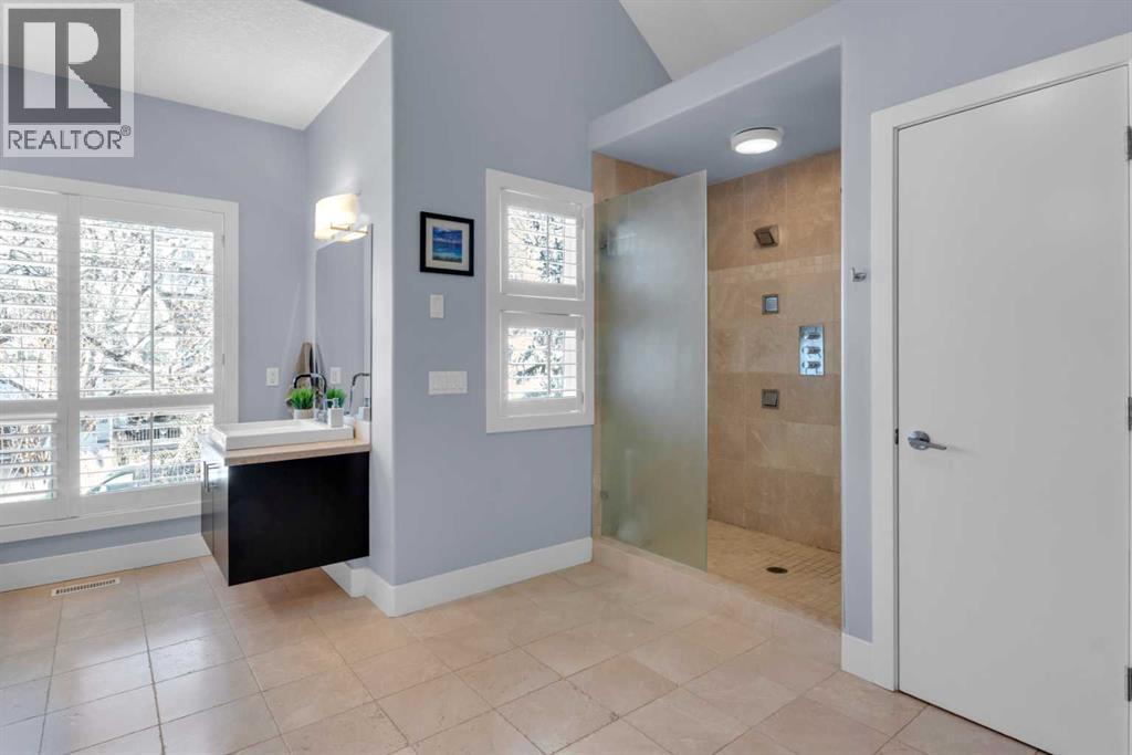 Single Family House for Sale in   Street NW Hillhurst Calgary 