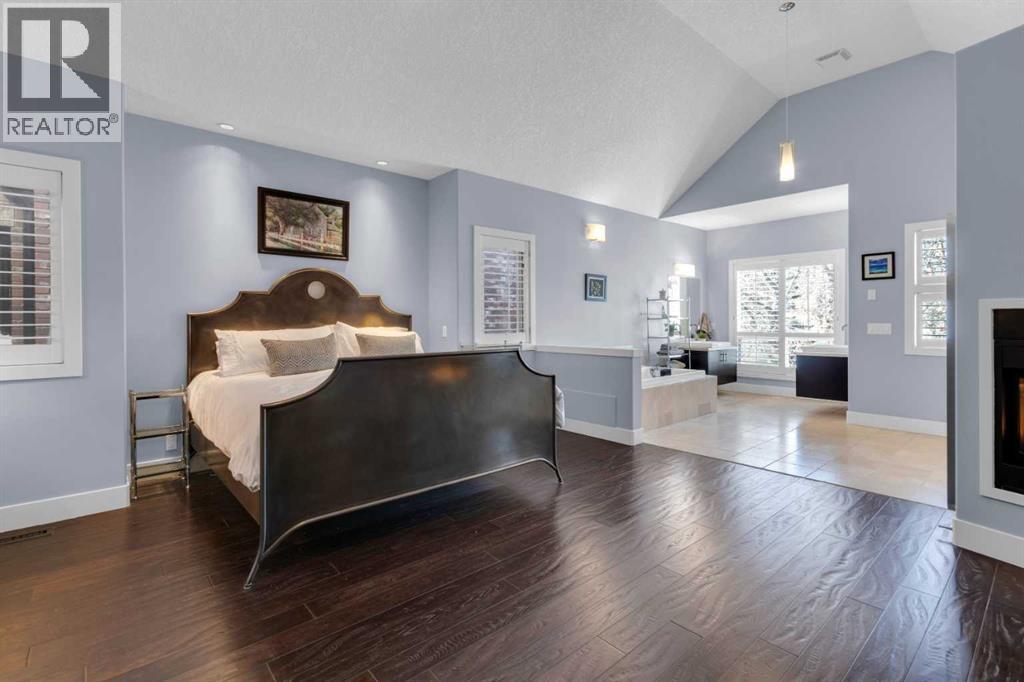 Single Family House for Sale in   Street NW Hillhurst Calgary 