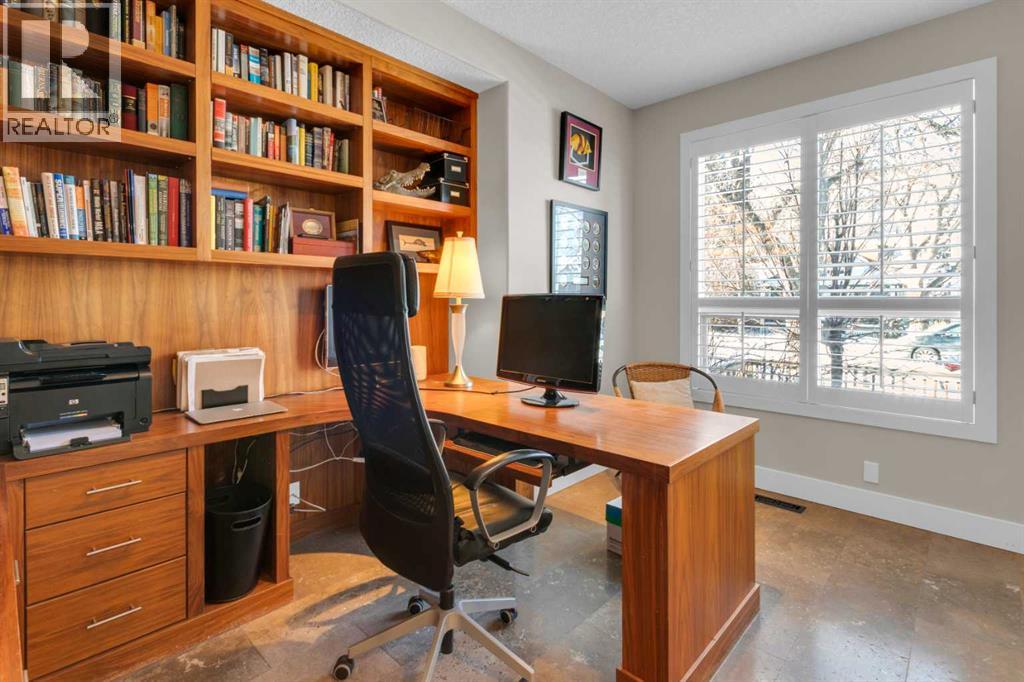 448 13 Street NW, Calgary, Alberta