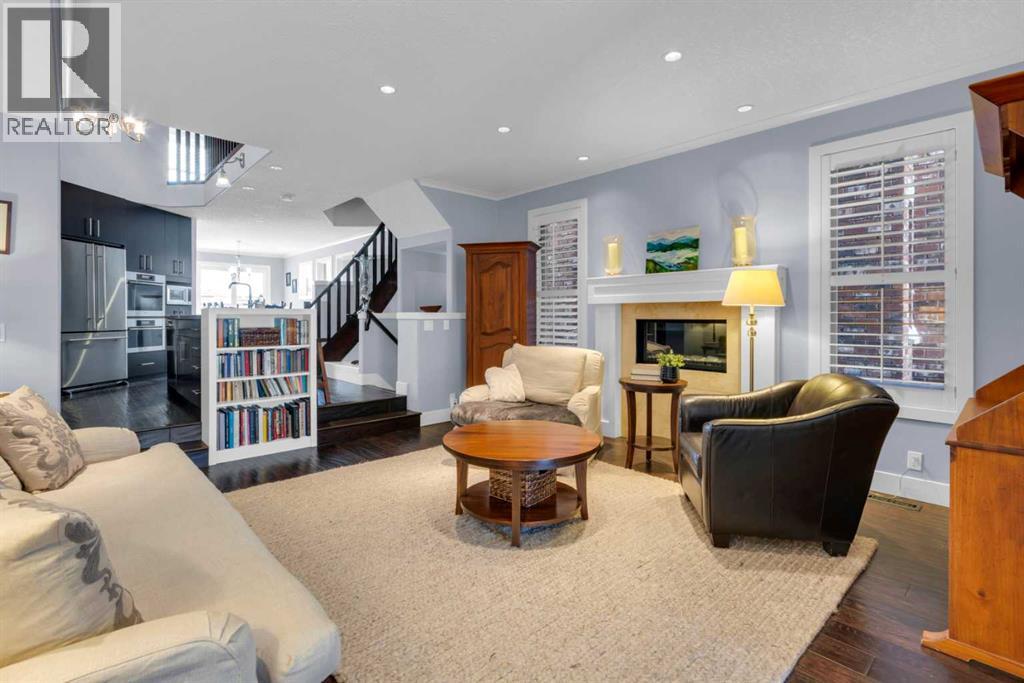 Single Family House for Sale in   Street NW Hillhurst Calgary 