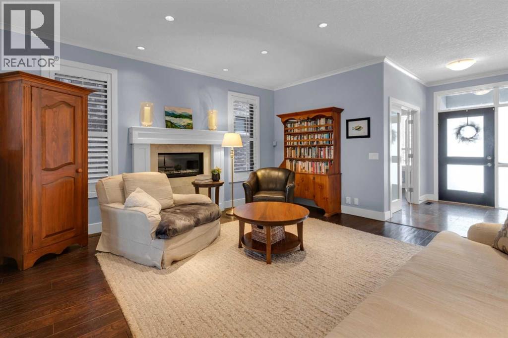 Single Family House for Sale in   Street NW Hillhurst Calgary 