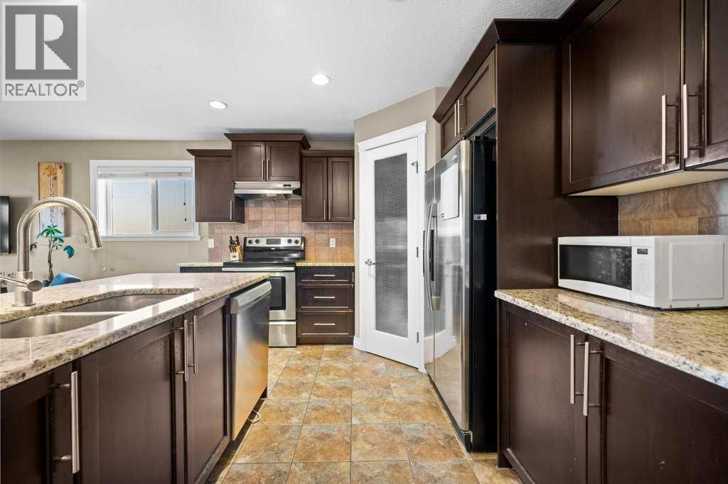 Single Family House for Sale in    Street SW Killarney/Glengarry Calgary 