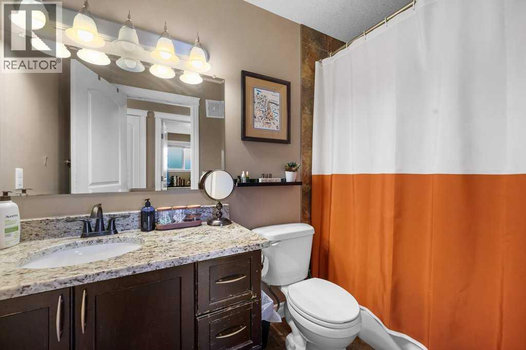 Single Family House for Sale in    Street SW Killarney/Glengarry Calgary 