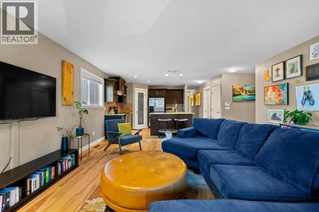 Single Family House for Sale in    Street SW Killarney/Glengarry Calgary 