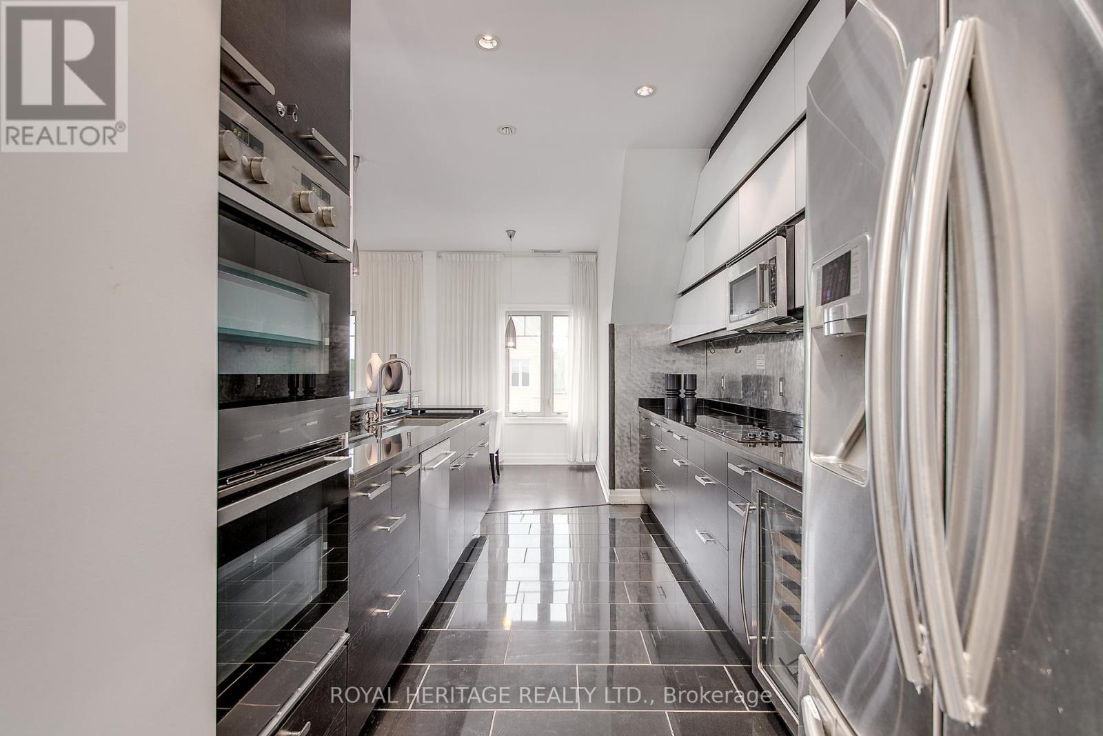 #605 130 STEAMSHIP BAY RD ROAD - 11