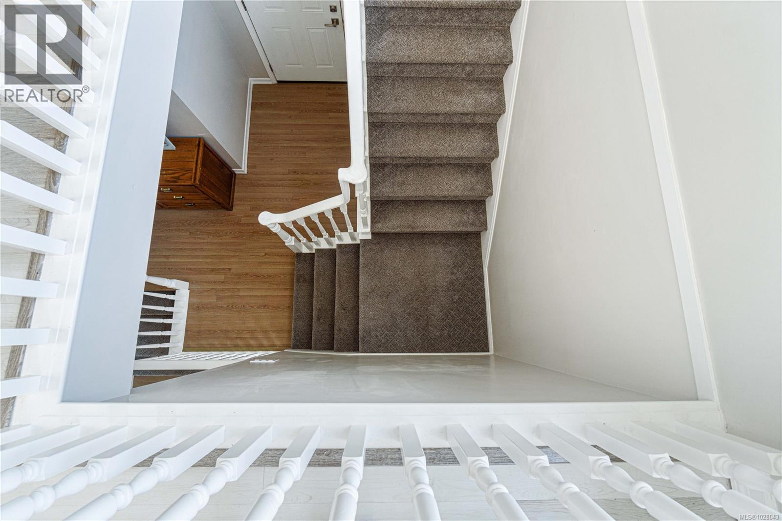 4895 LAGUNA WAY - 38