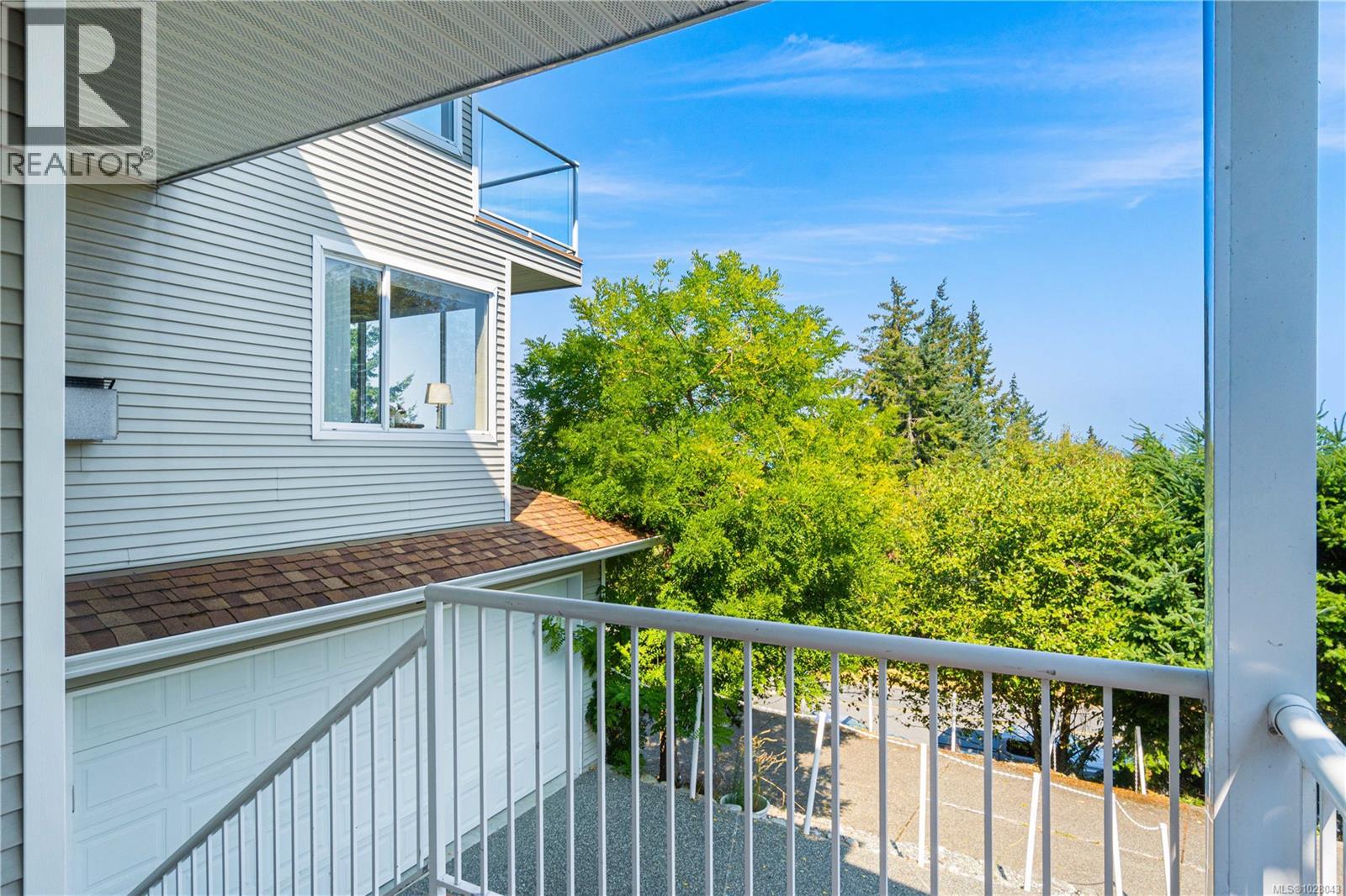 4895 LAGUNA WAY - 55