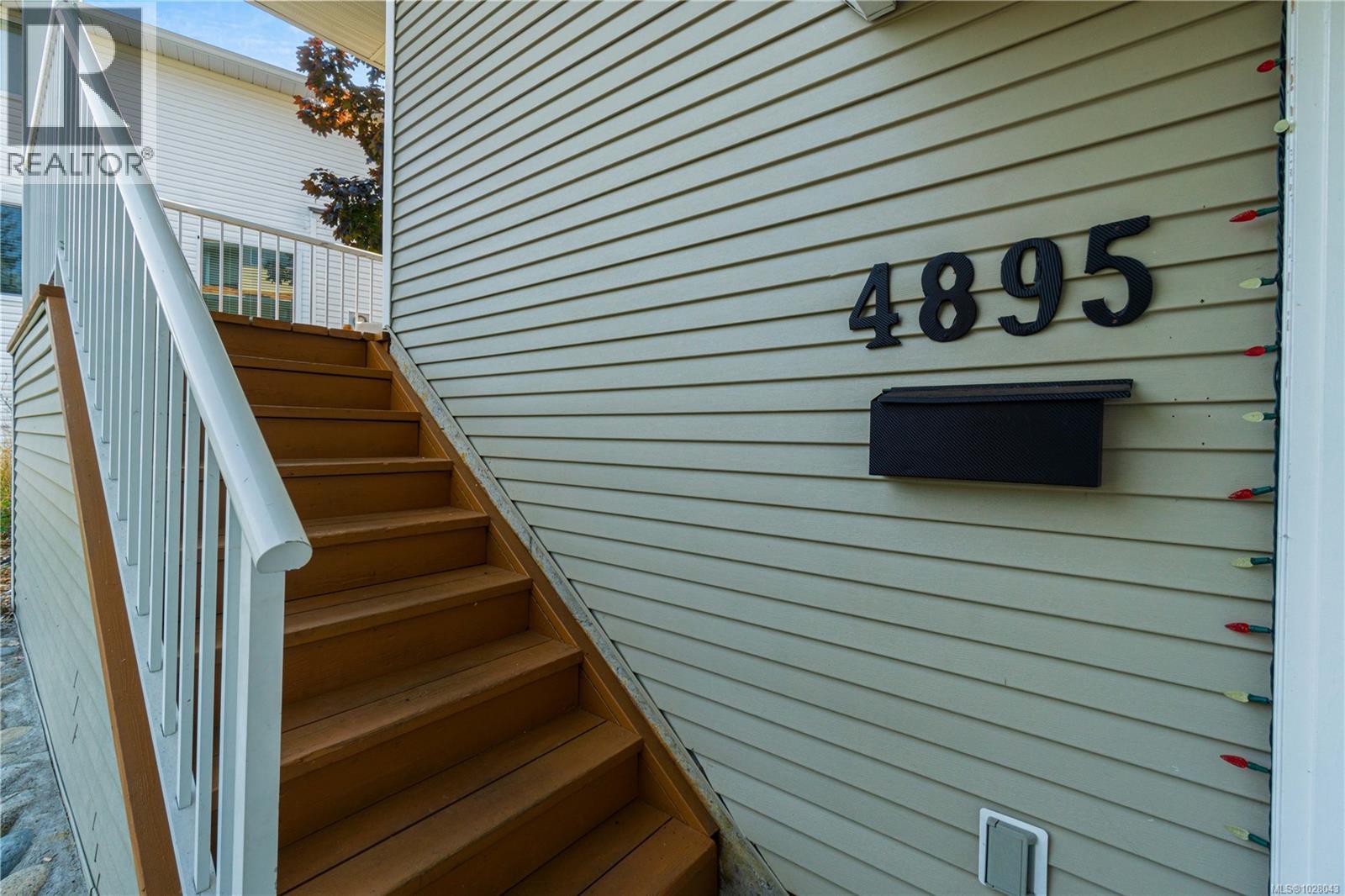 4895 LAGUNA WAY - 57