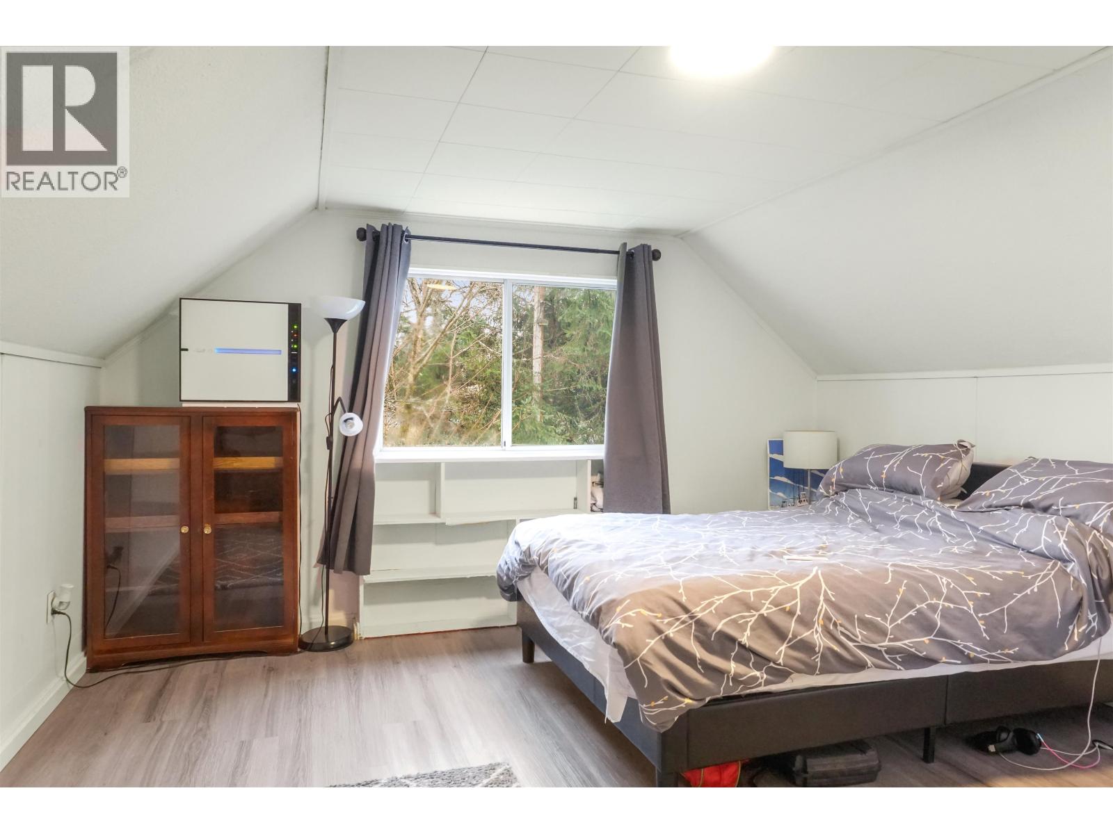 87 SWALLOW STREET, Kitimat