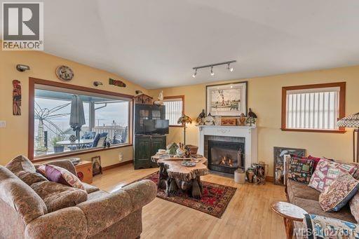 253 Alder St S - 12
