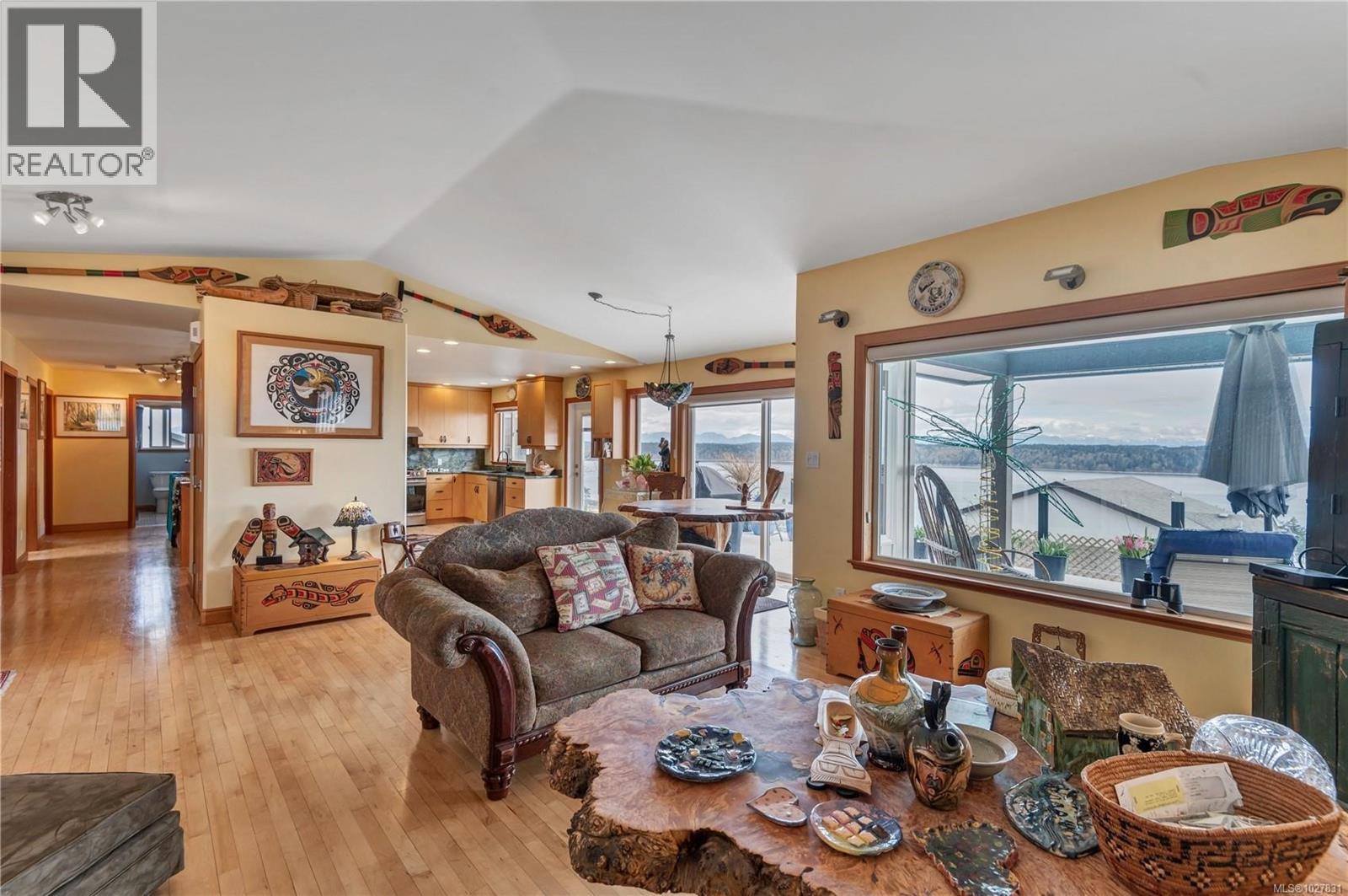 253 Alder St S - 4