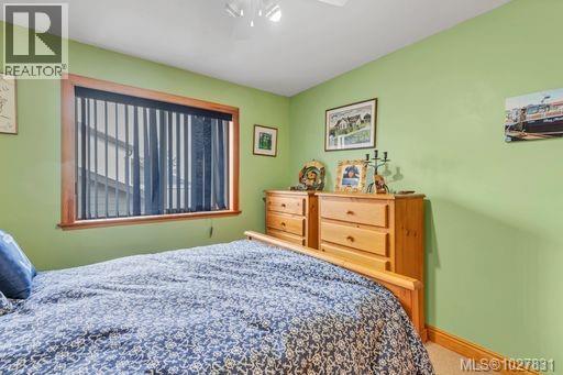253 Alder St S - 40