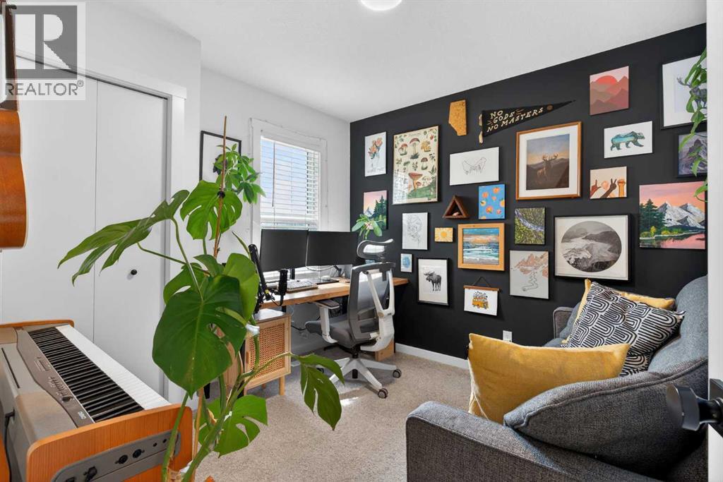 Single Family House for Sale in  Creekstone Way SW Pine Creek Calgary 