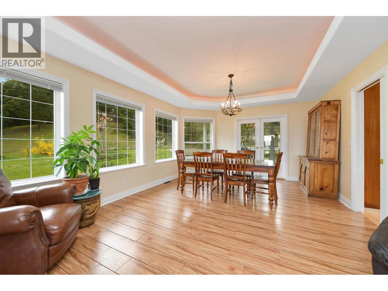 488 MCKERCHER ROAD, Mayne Island