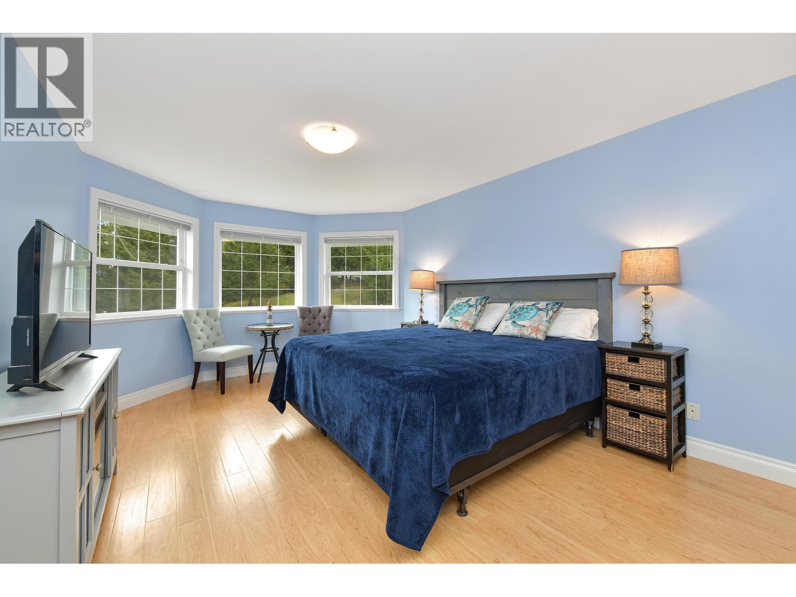 488 MCKERCHER ROAD, Mayne Island