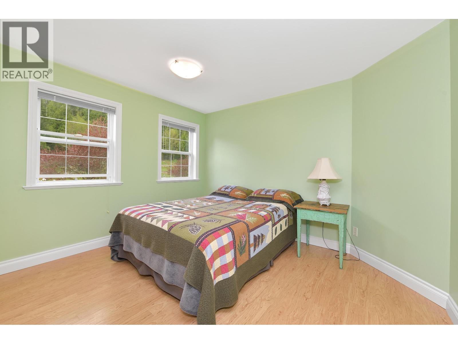 488 MCKERCHER ROAD, Mayne Island