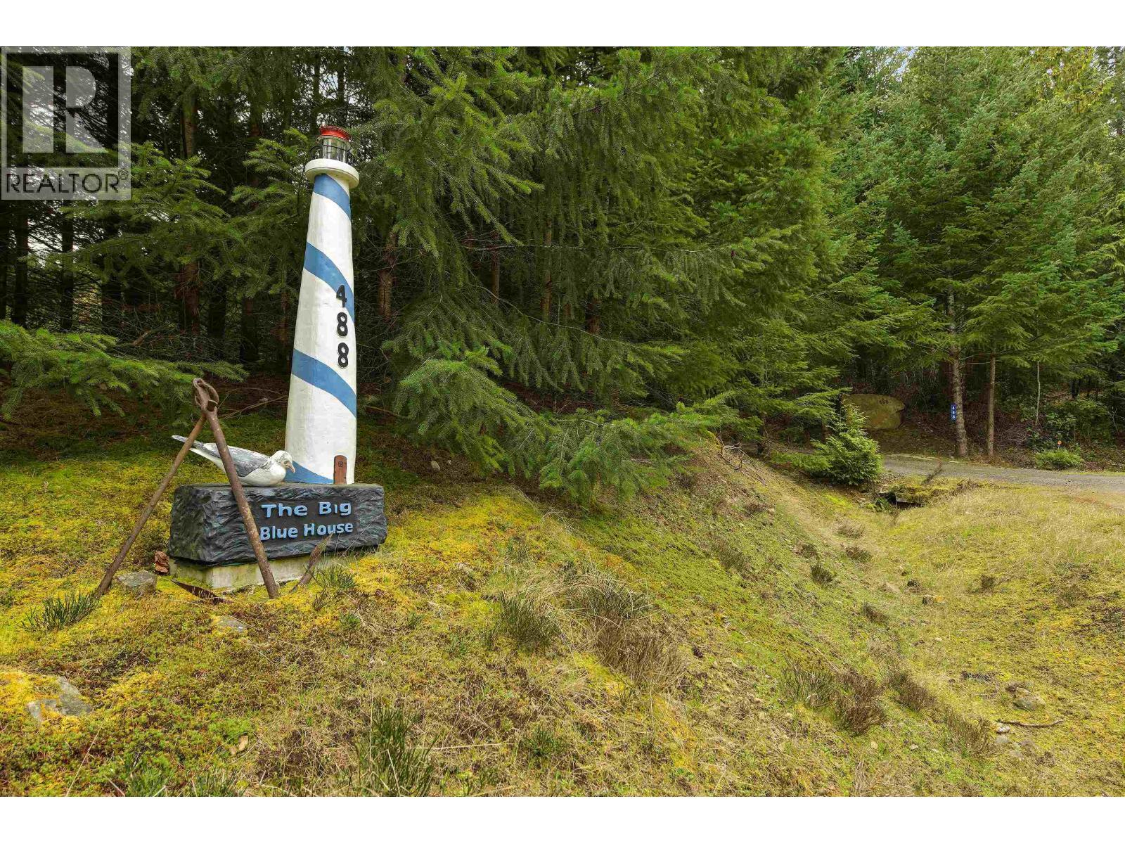 488 MCKERCHER ROAD, Mayne Island