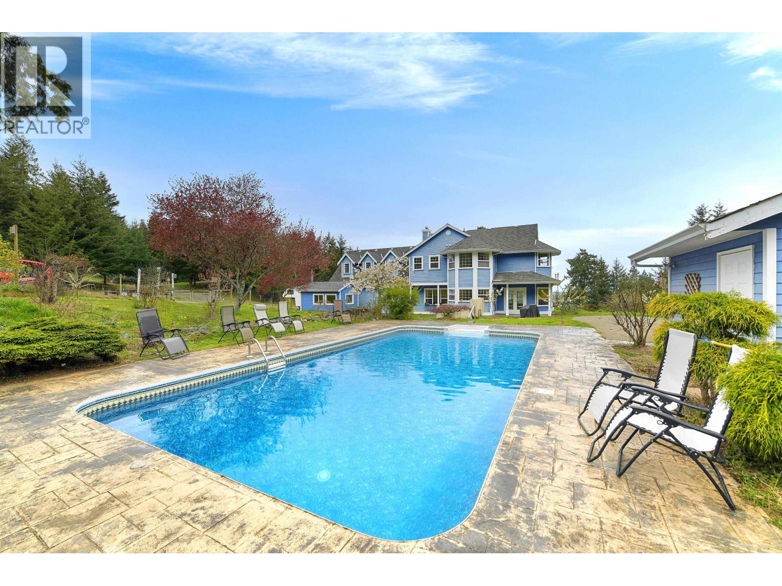 488 MCKERCHER ROAD, Mayne Island