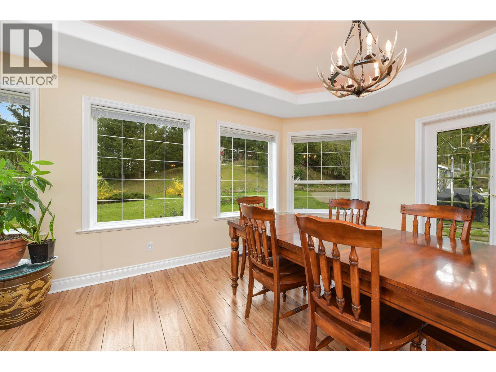 488 MCKERCHER ROAD, Mayne Island