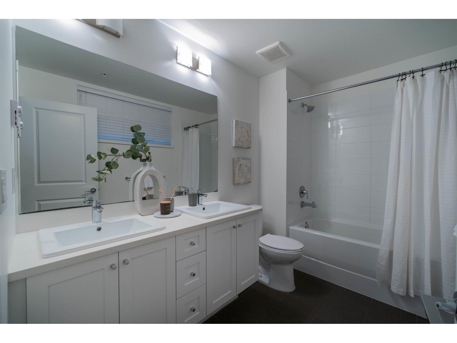 508 15835 85 AVENUE, Surrey